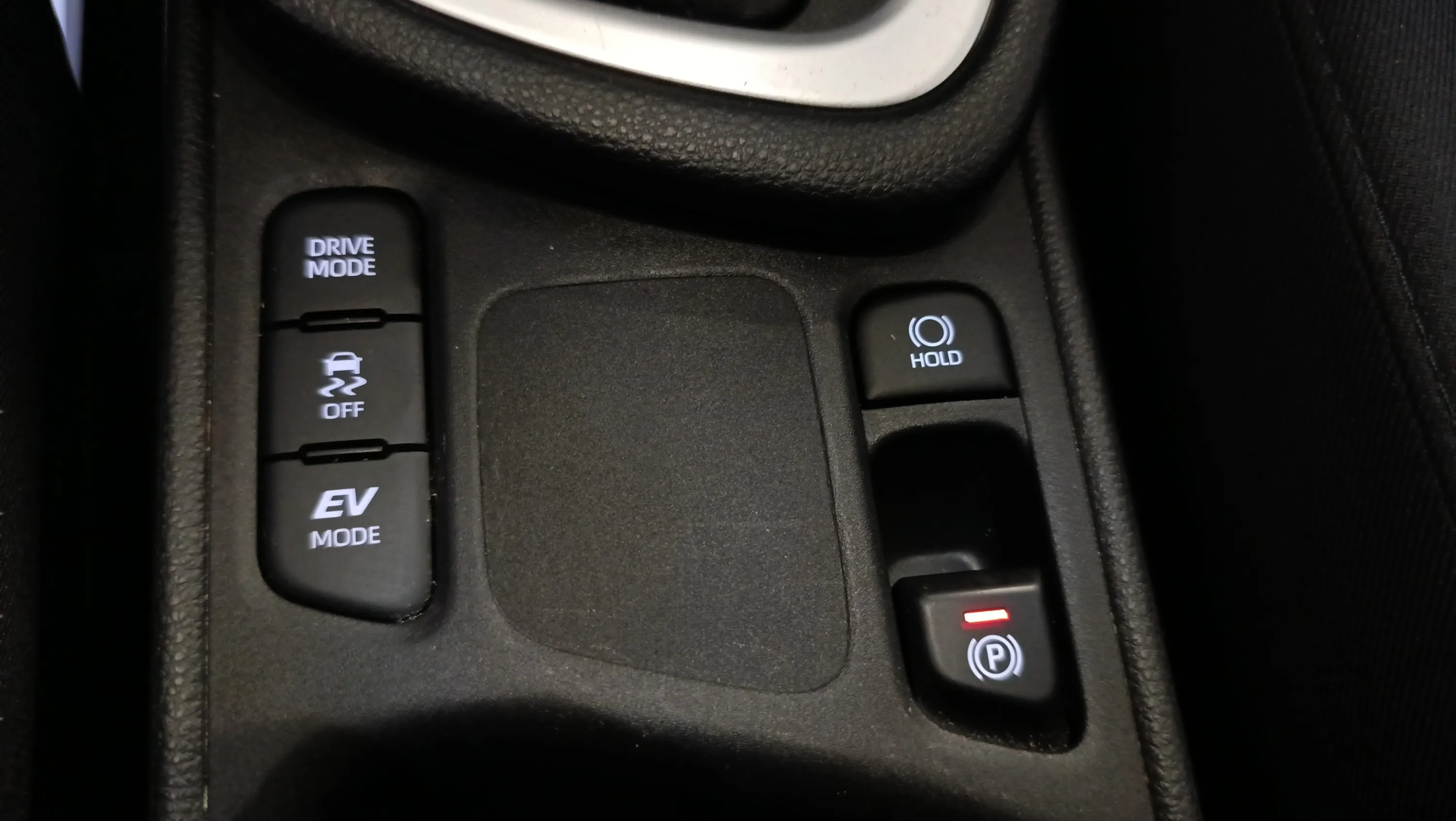 Toyota Yaris Active Plus 1.5 Hybrid AUT - foto 25