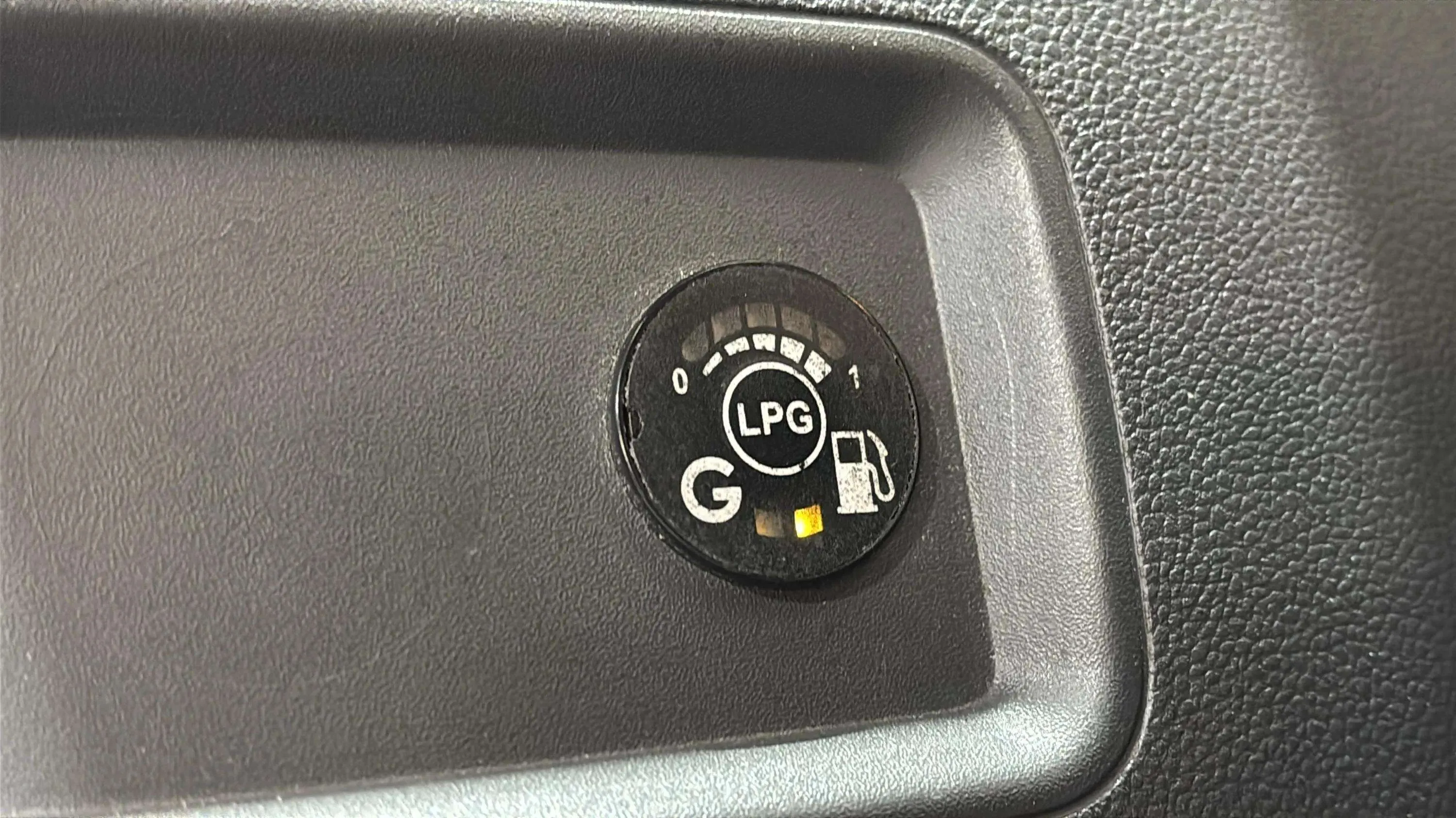 Dacia Duster Essential TCe GLP 4x2 - foto 17