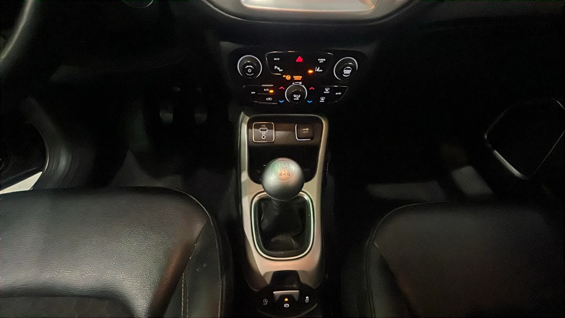 Jeep Compass 1.4 Mair Longitude 4x2 - foto 9