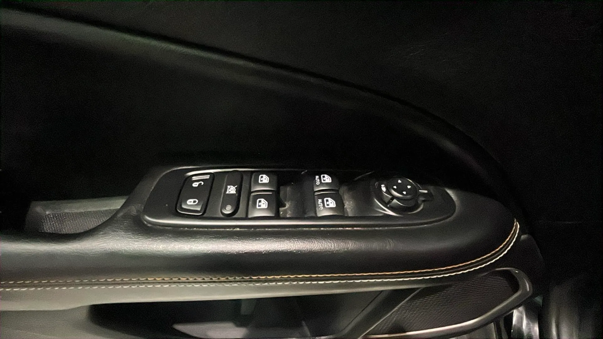 Jeep Compass 1.4 Mair Longitude 4x2 - foto 23