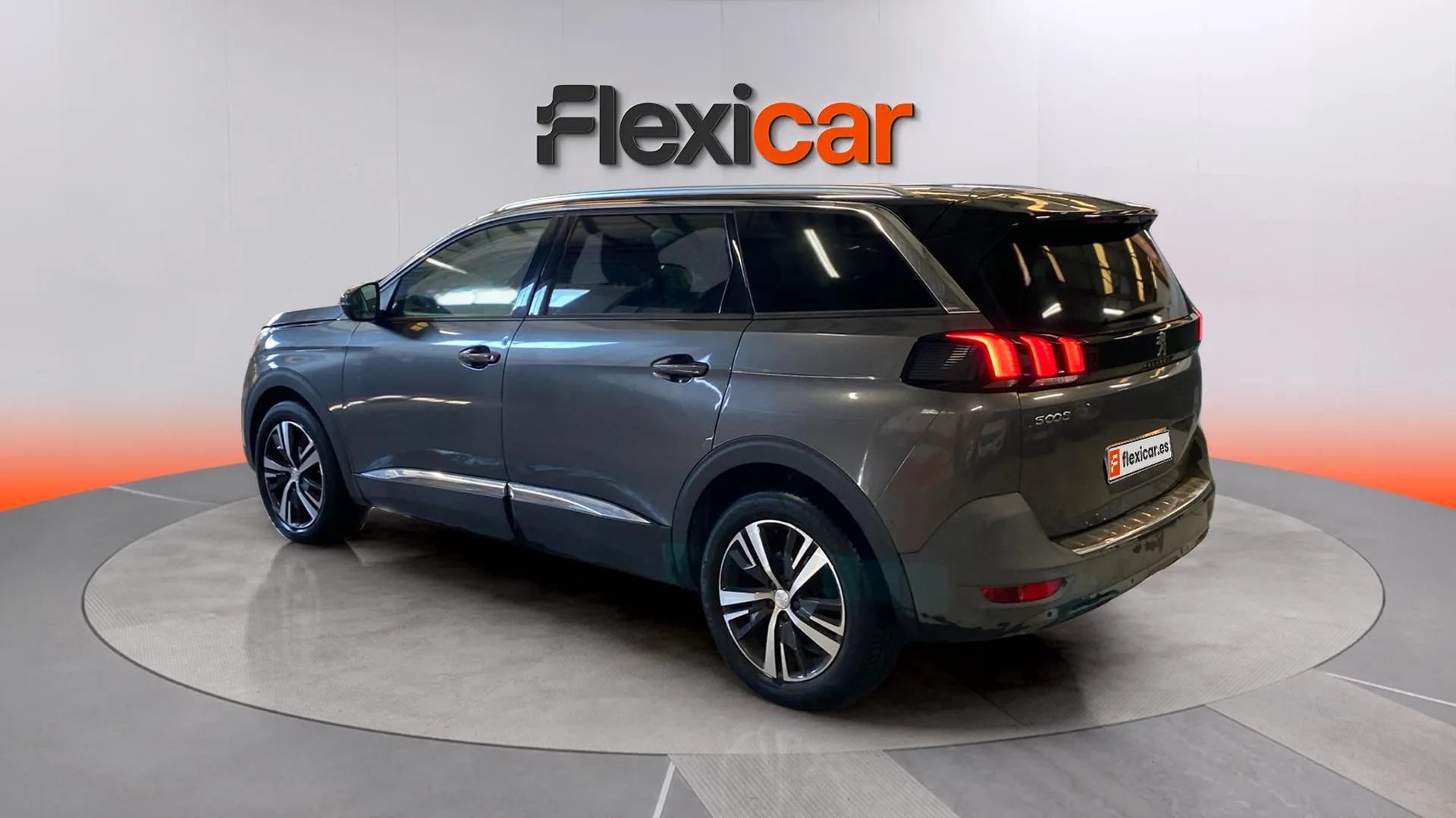 Peugeot 5008 Allure 1.5 BlueHDi 130 - foto 4