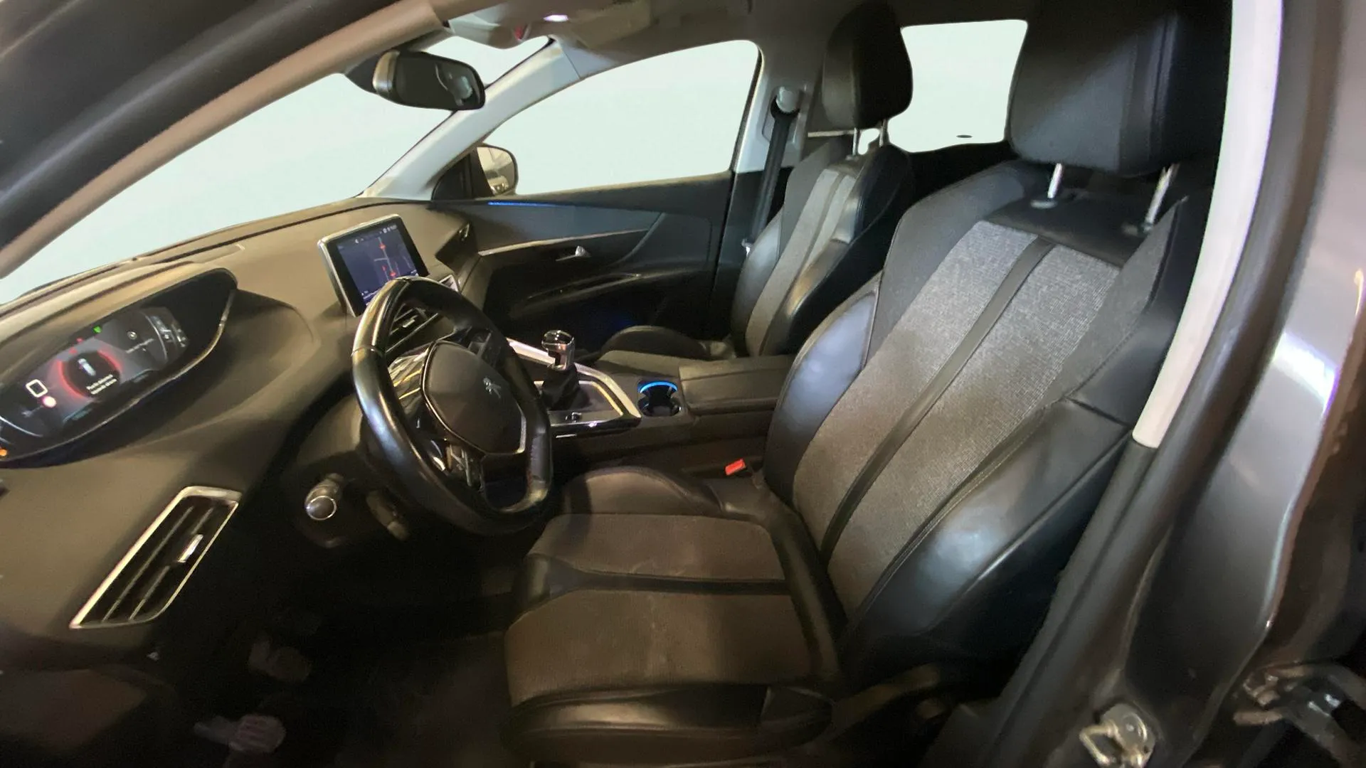 Peugeot 5008 Allure 1.5 BlueHDi 130 - foto 13