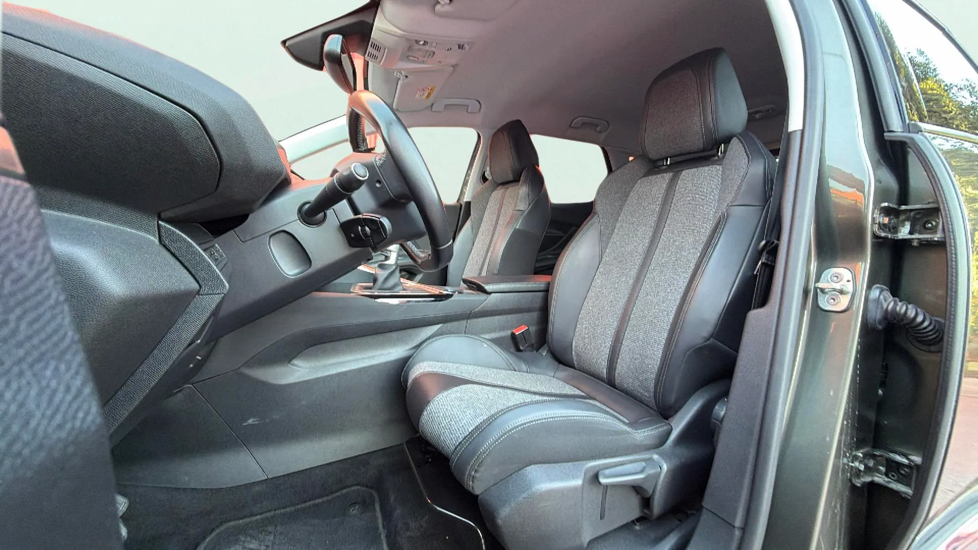 Peugeot 3008 1.5L BlueHDi Active - foto 12