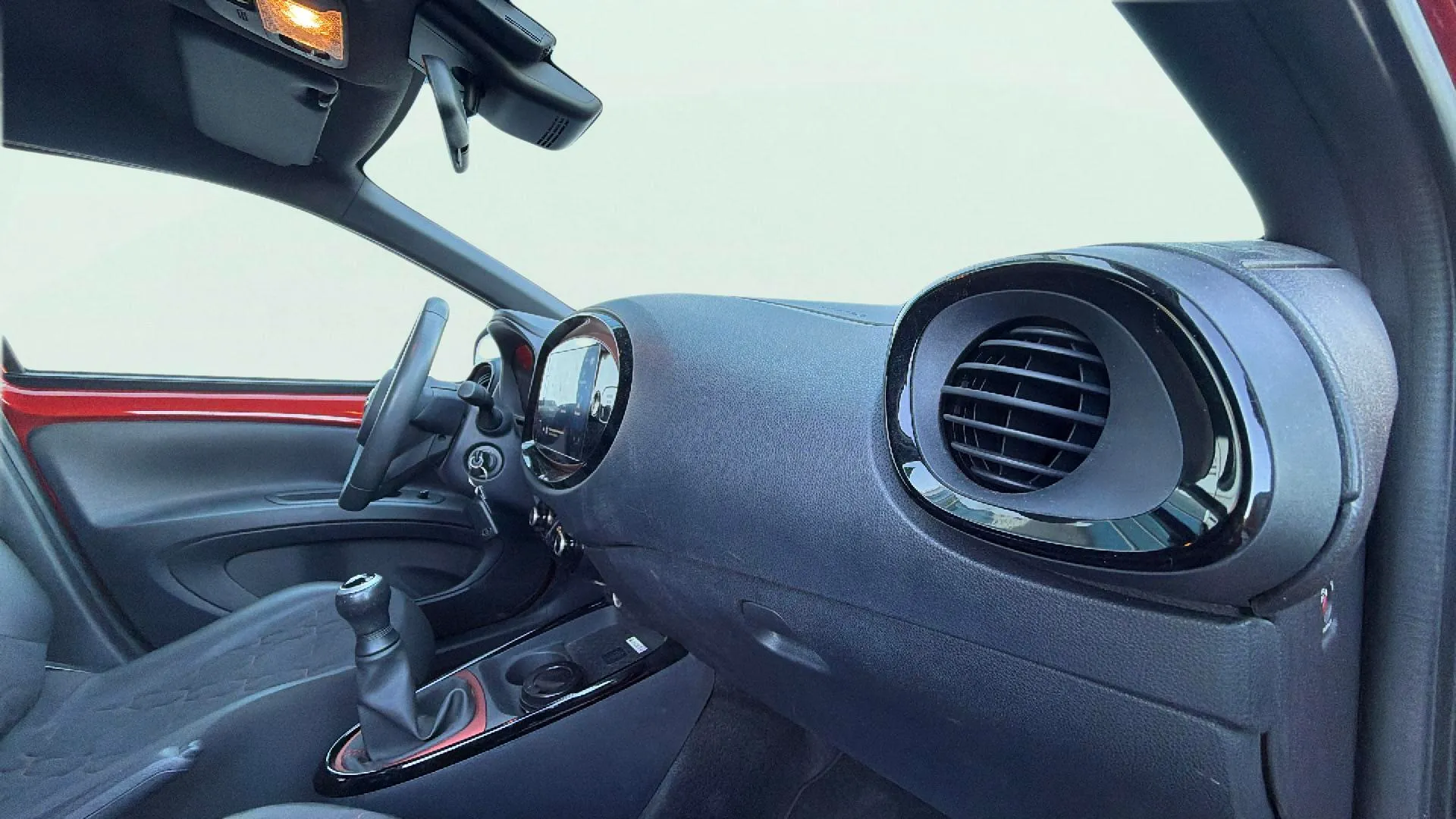 Toyota Aygo X 1.0 VVT-I Play - foto 19