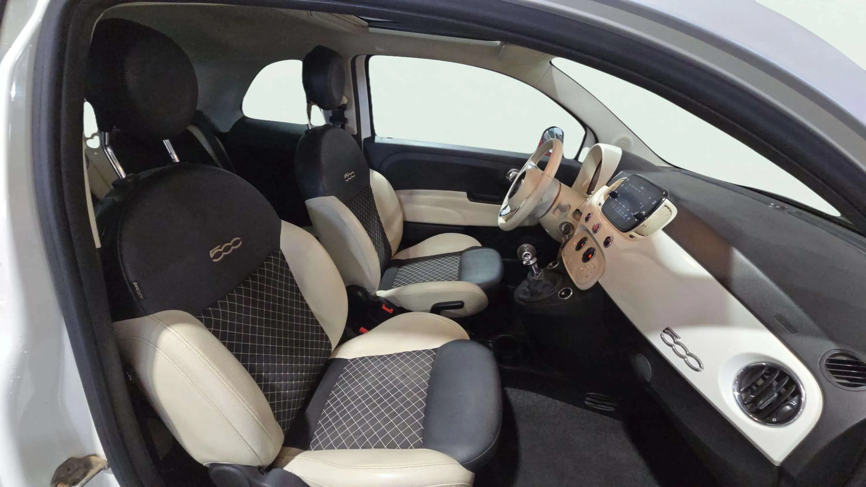 Fiat 500 Dolcevita 1.0 Hybrid - foto 14