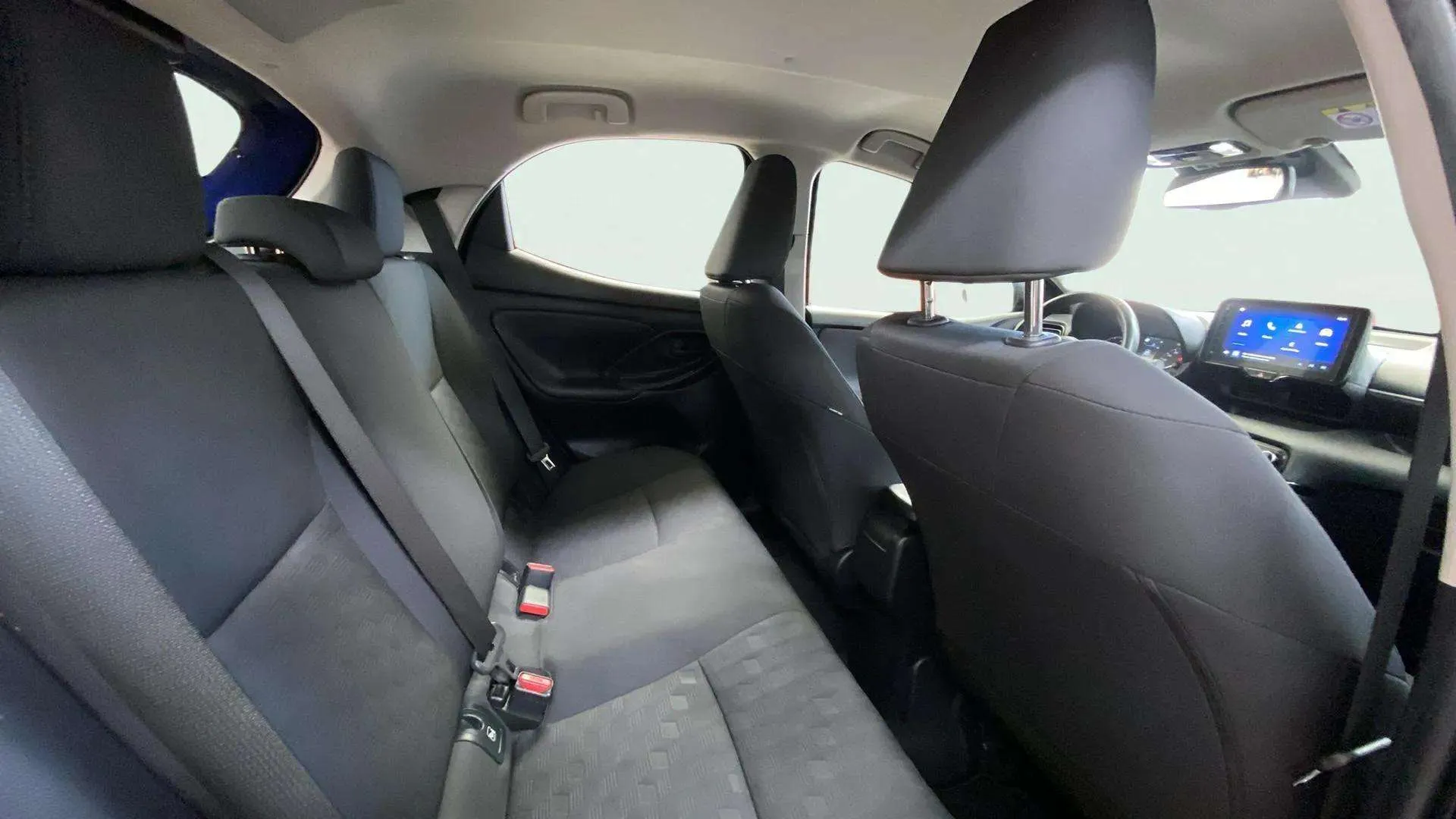 Toyota Yaris Active Plus 1.5 Hybrid AUT - foto 16