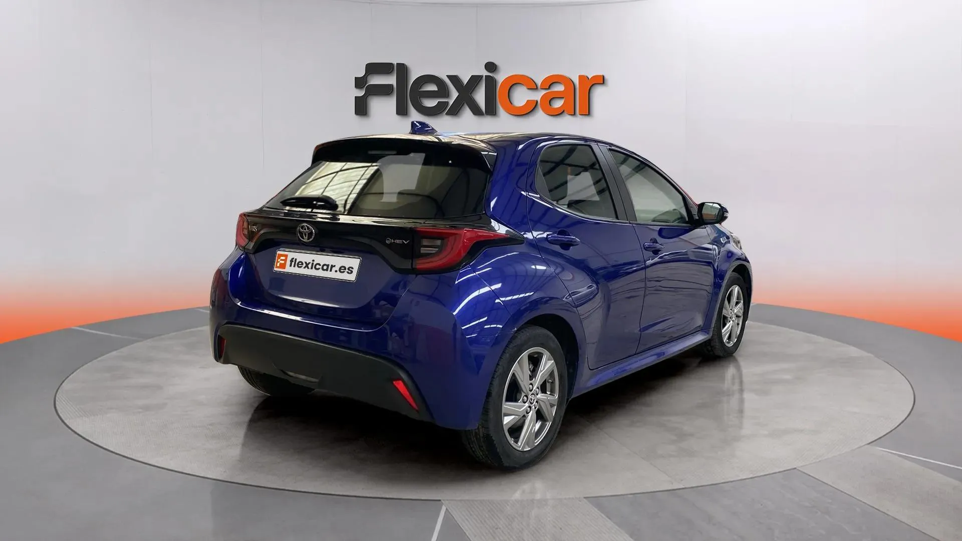Toyota Yaris Active Plus 1.5 Hybrid AUT - foto 3