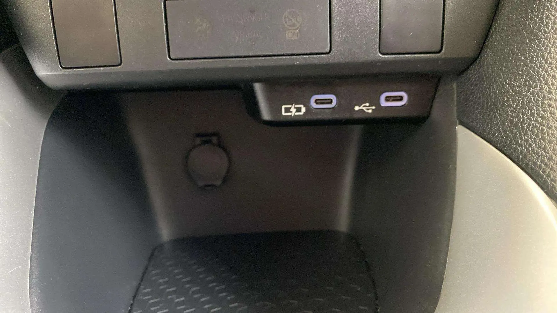 Toyota Yaris Active Plus 1.5 Hybrid AUT - foto 28