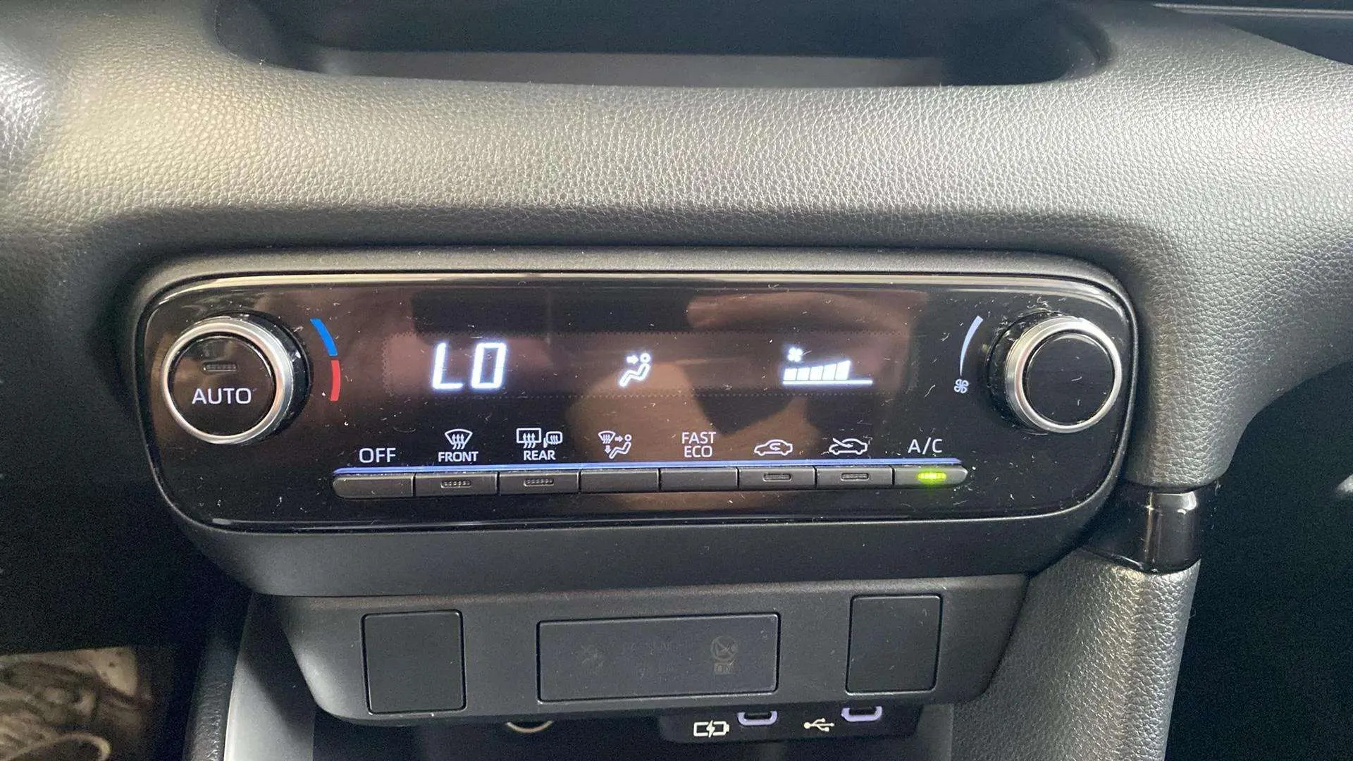 Toyota Yaris Active Plus 1.5 Hybrid AUT - foto 20