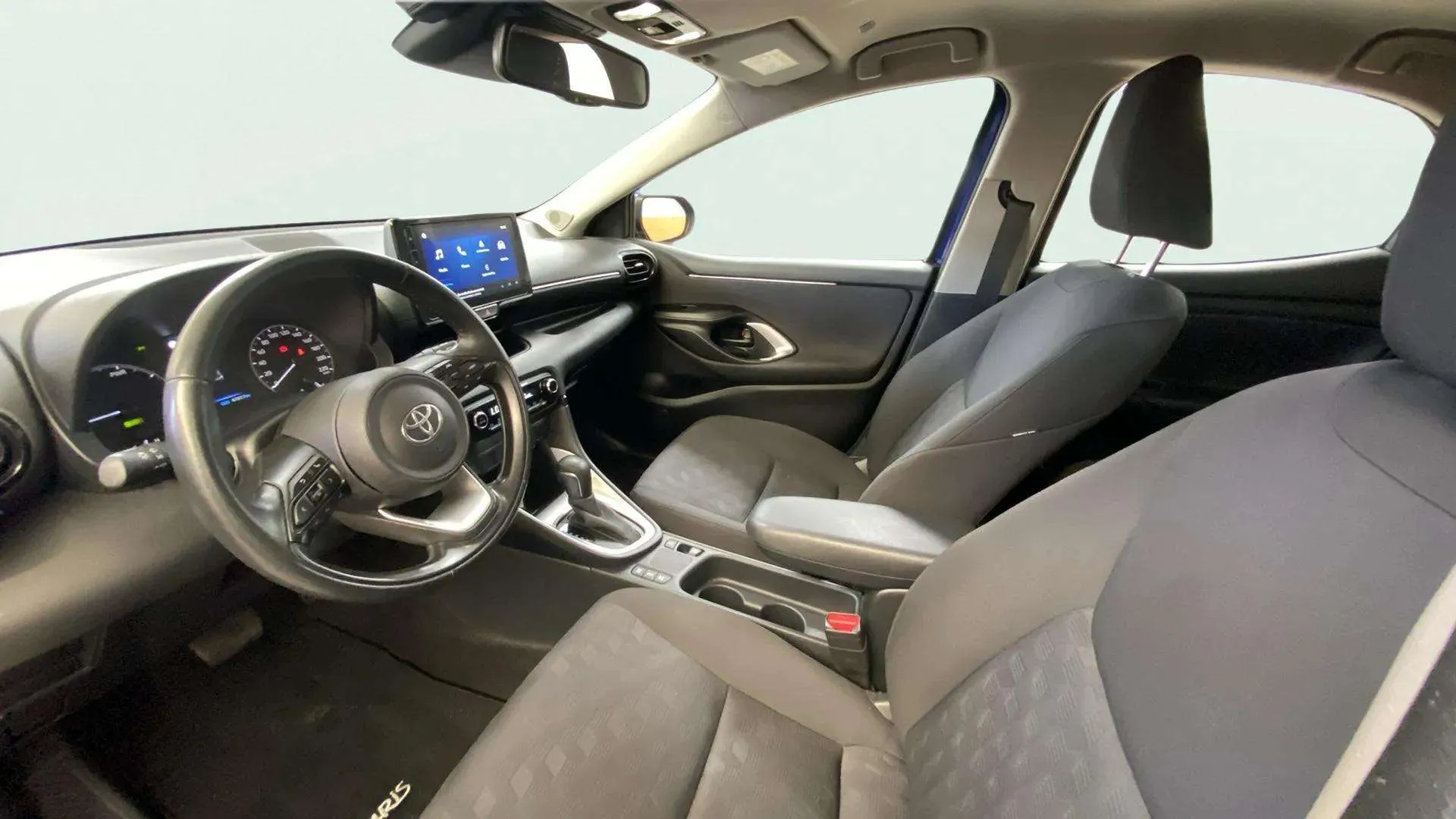 Toyota Yaris Active Plus 1.5 Hybrid AUT - foto 13