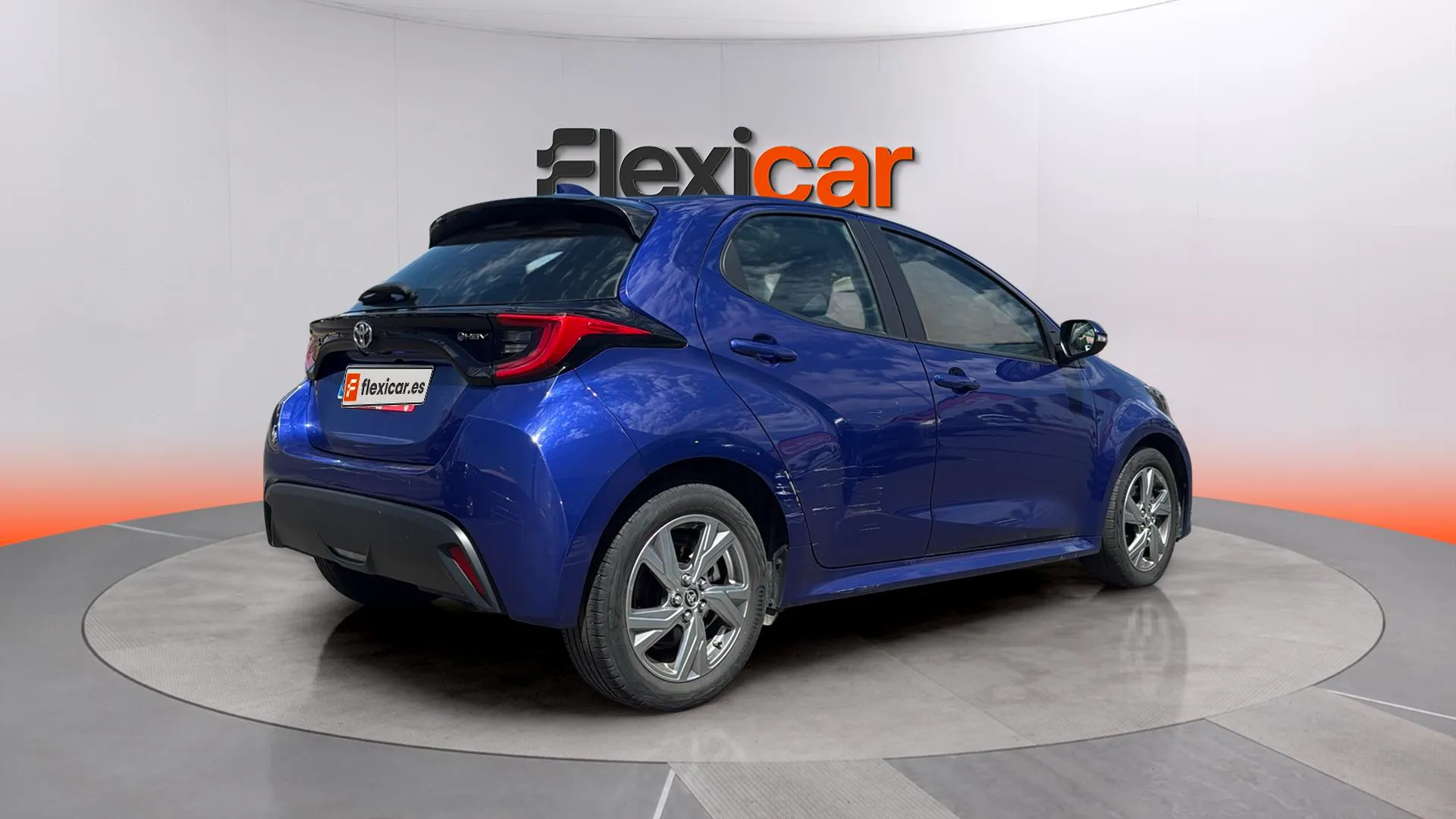 Toyota Yaris Active Plus 1.5 Hybrid AUT - foto 7