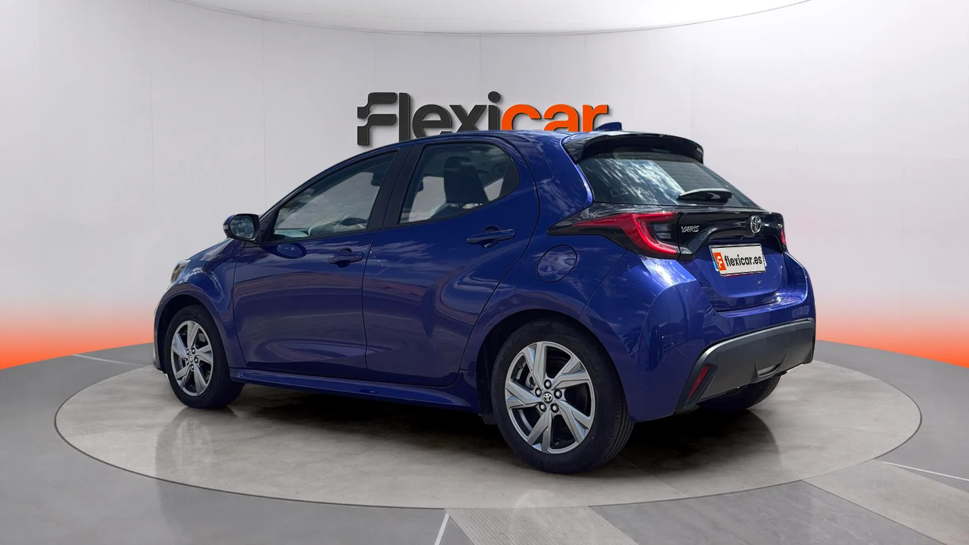 Toyota Yaris Active Plus 1.5 Hybrid AUT - foto 6