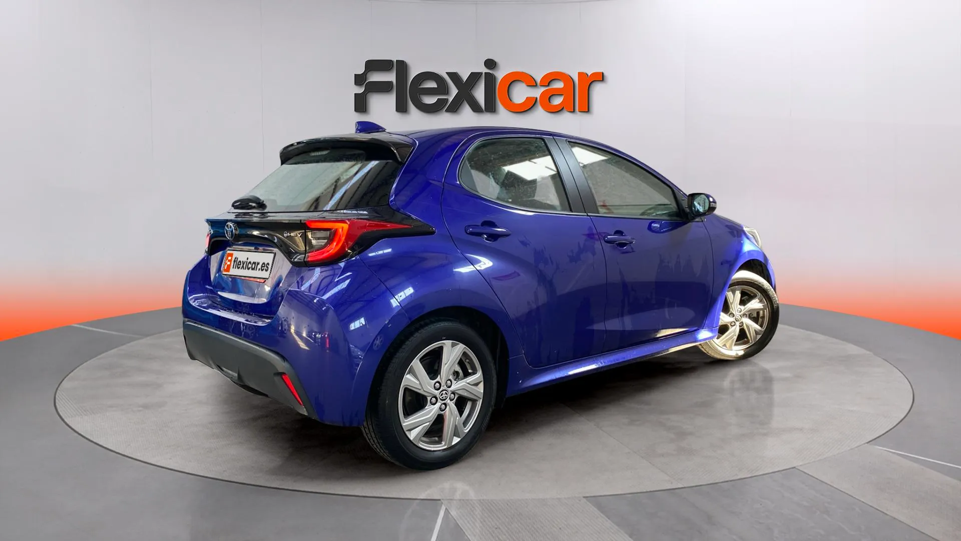 Toyota Yaris 1.5 120H Active Plus - foto 7