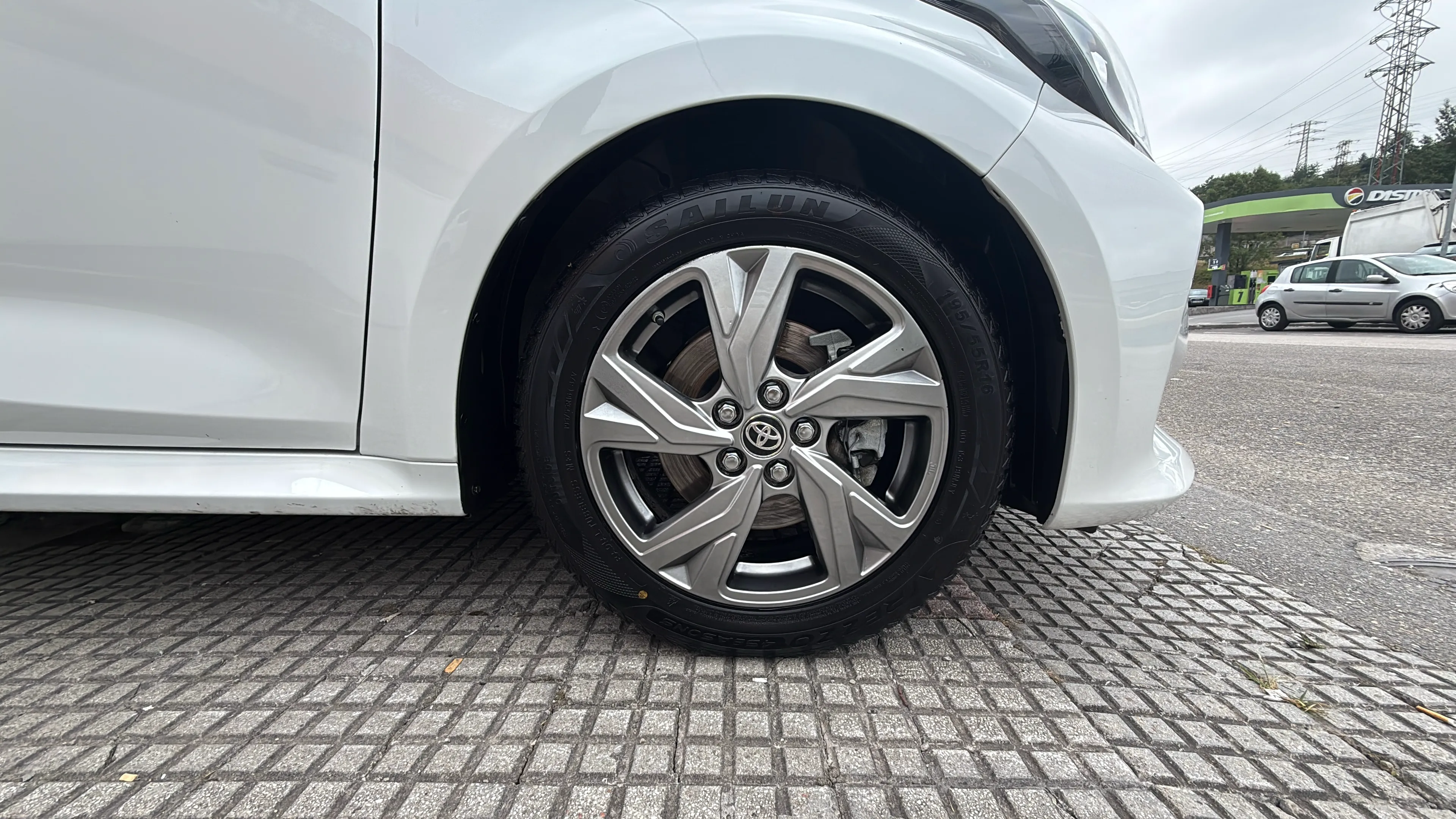 Toyota Yaris 1.5 120H Active Plus - foto 19