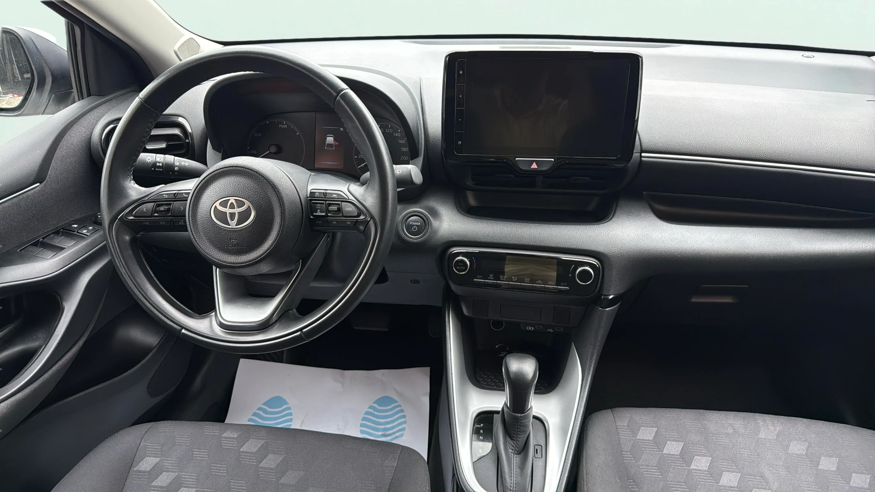 Toyota Yaris 1.5 120H Active Plus - foto 11