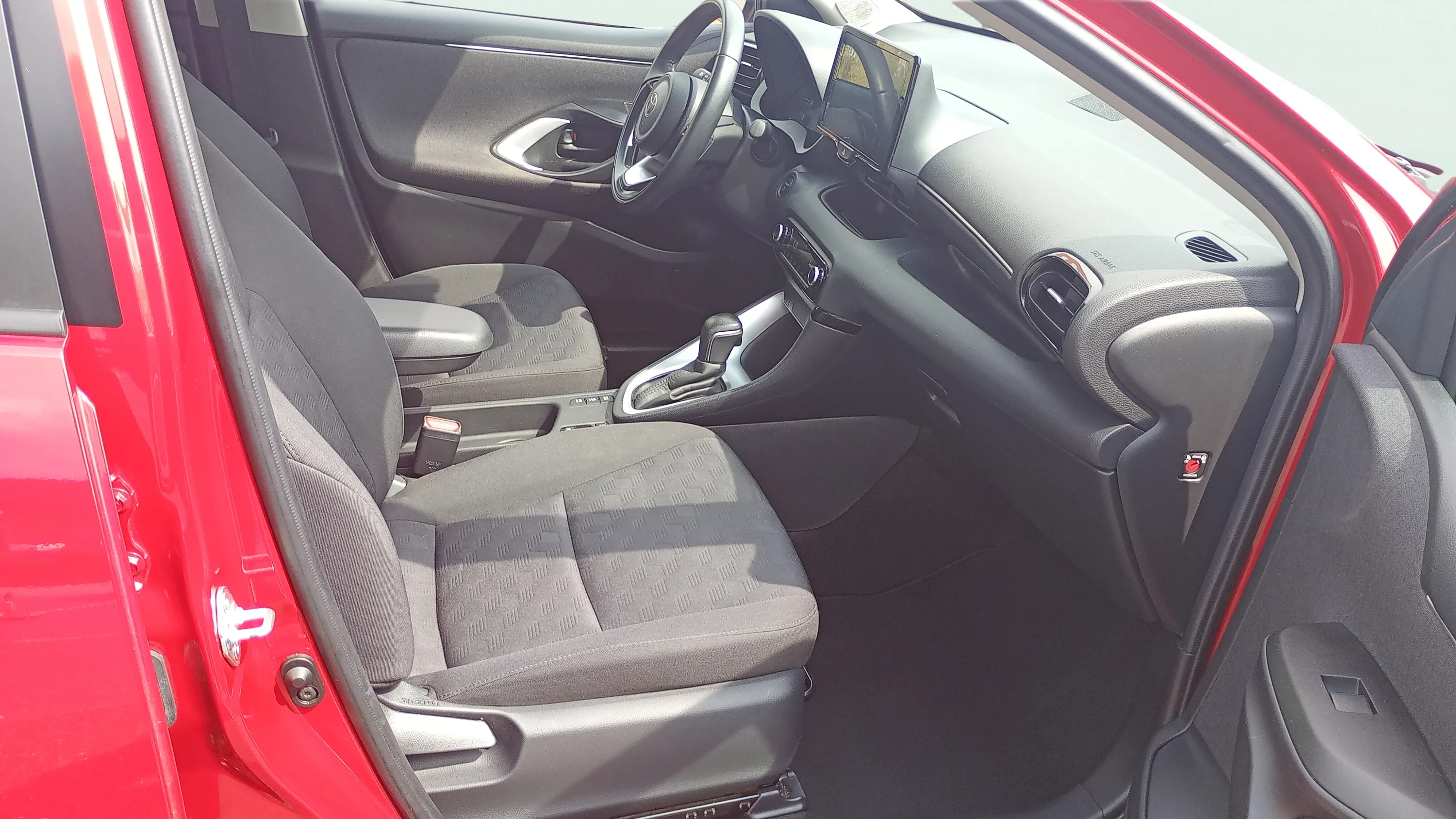 Toyota Yaris 1.5 120H Active Plus - foto 14