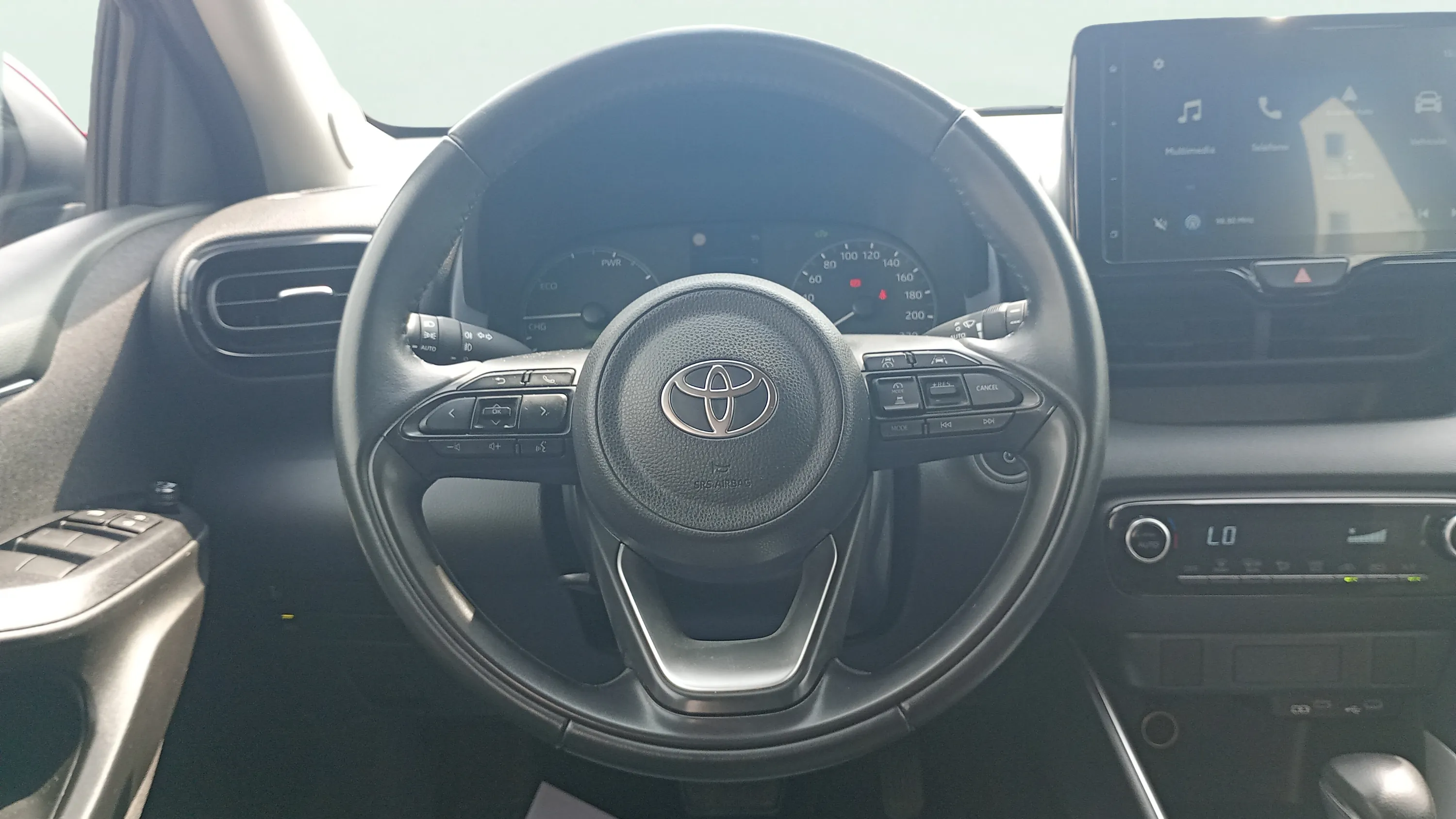 Toyota Yaris 1.5 120H Active Plus - foto 12
