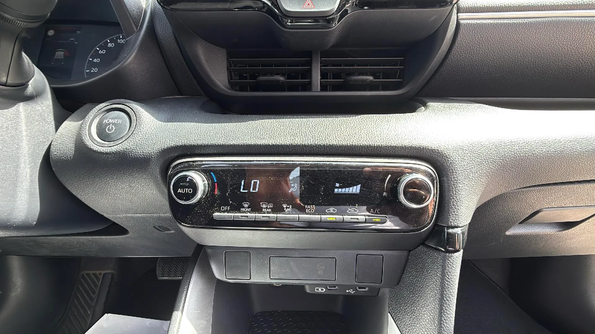 Toyota Yaris 1.5 120H Active Plus - foto 14