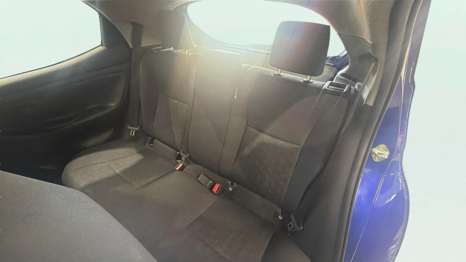 Toyota Yaris 1.5 120H Active Plus - foto 19