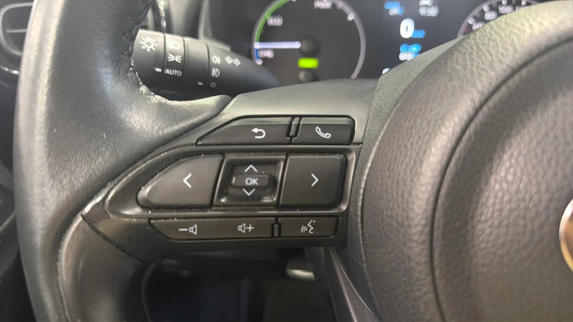 Toyota Yaris 1.5 120H Active Plus - foto 17