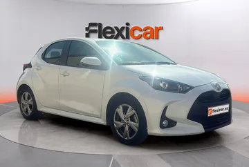 toyota yaris 15 120h active plus hibrido no enchufable automatica illescas 903000000269516