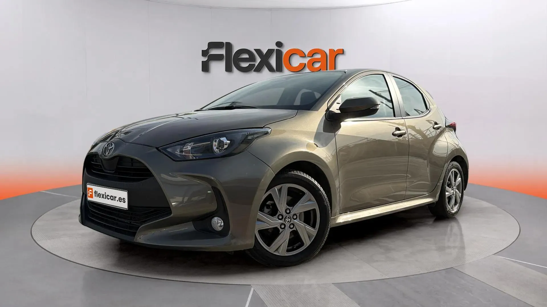 Toyota Yaris 1.5 120H Active Plus - foto 3