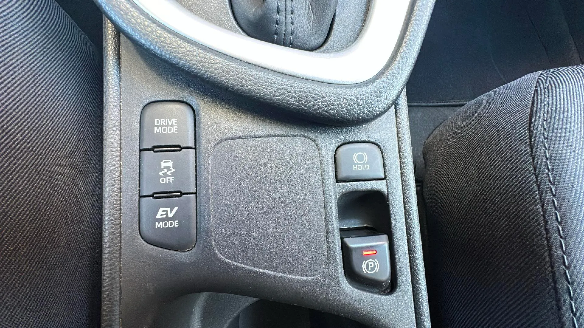 Toyota Yaris 1.5 120H Active Plus - foto 21