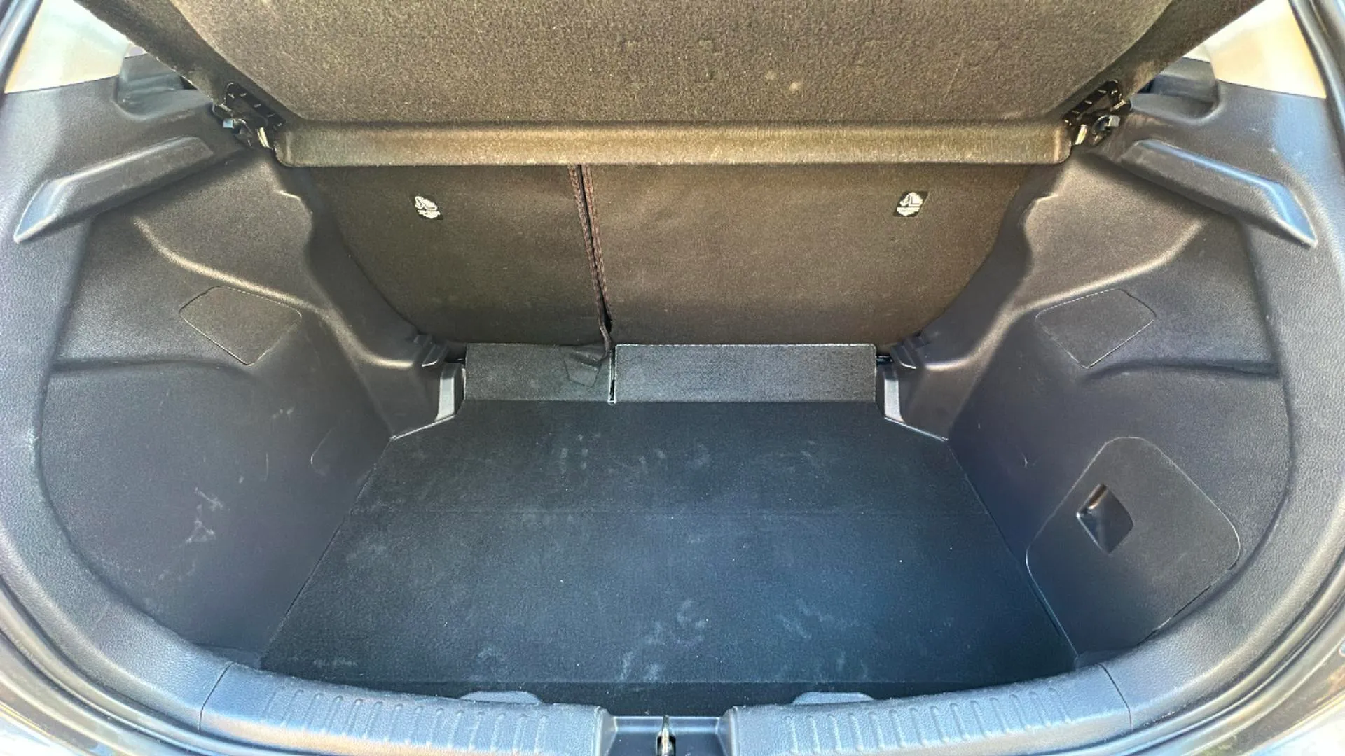 Toyota Yaris 1.5 120H Active Plus - foto 9