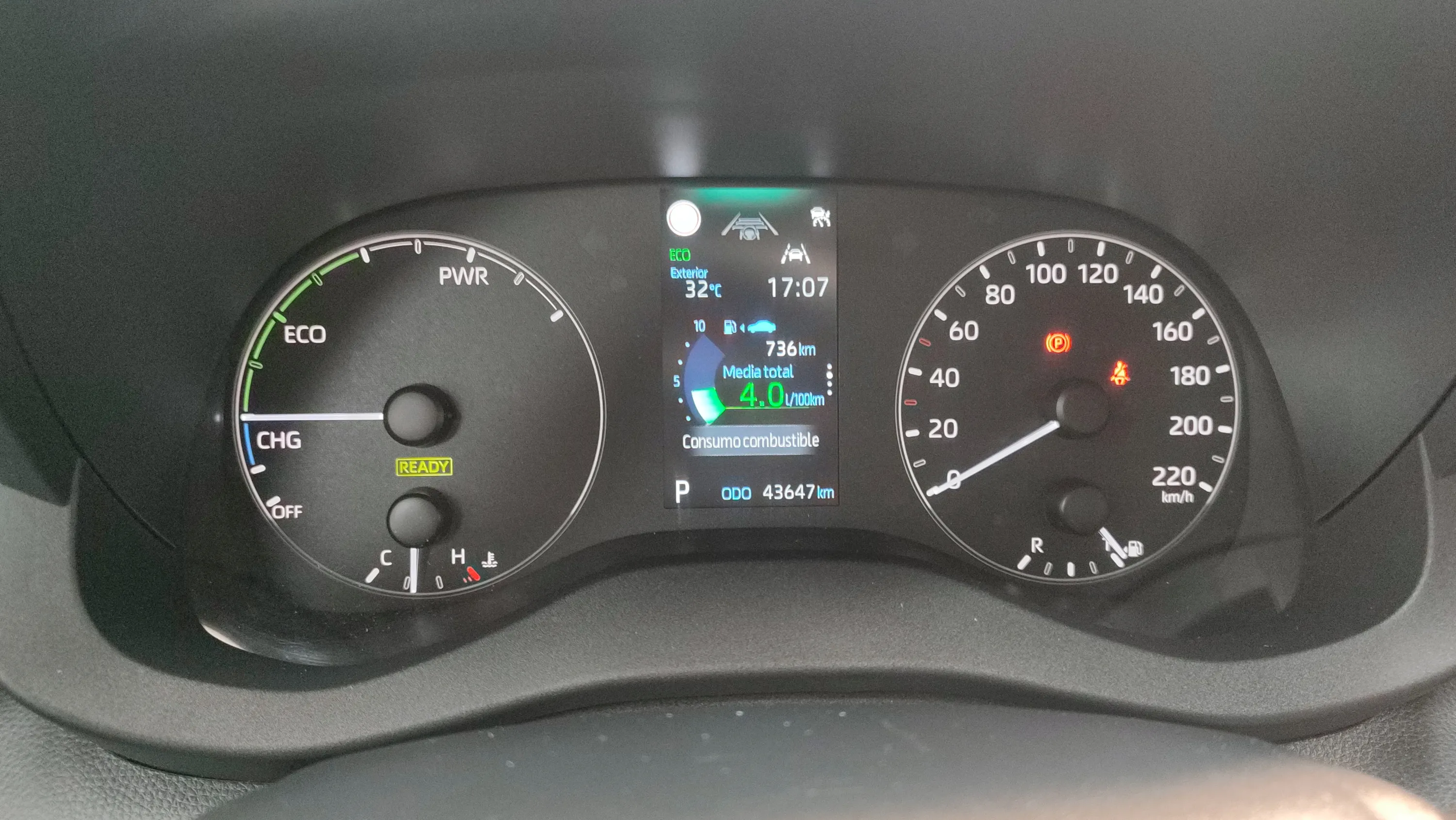 Toyota Yaris 1.5 120H Active Plus - foto 15