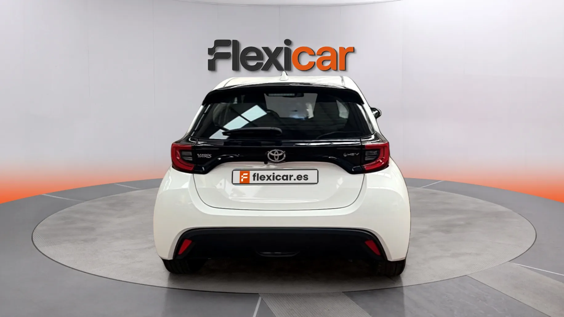Toyota Yaris 1.5 120H Active Plus - foto 7