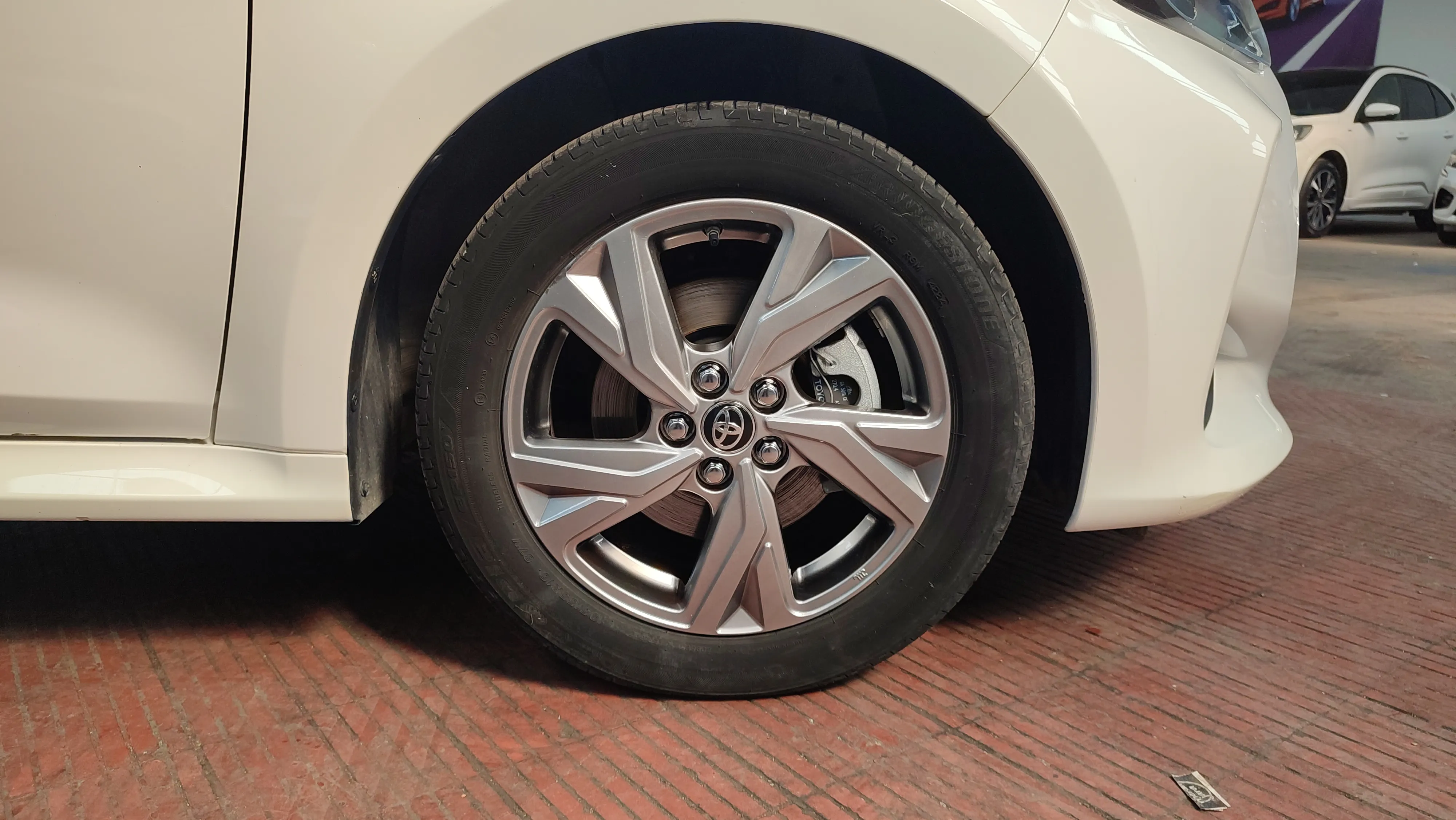 Toyota Yaris 1.5 120H Active Plus - foto 22
