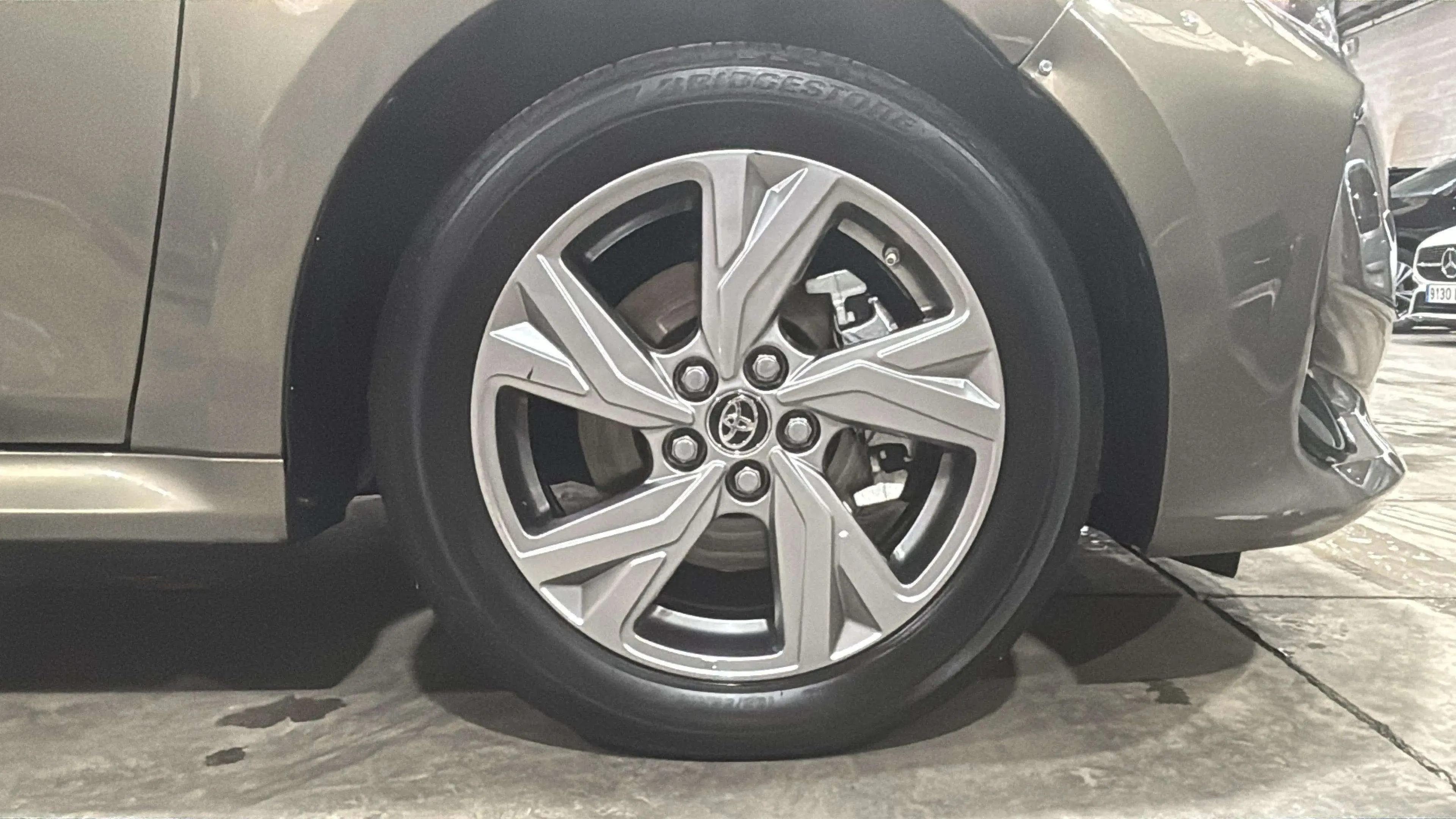 Toyota Yaris 1.5 120H Active Plus - foto 24