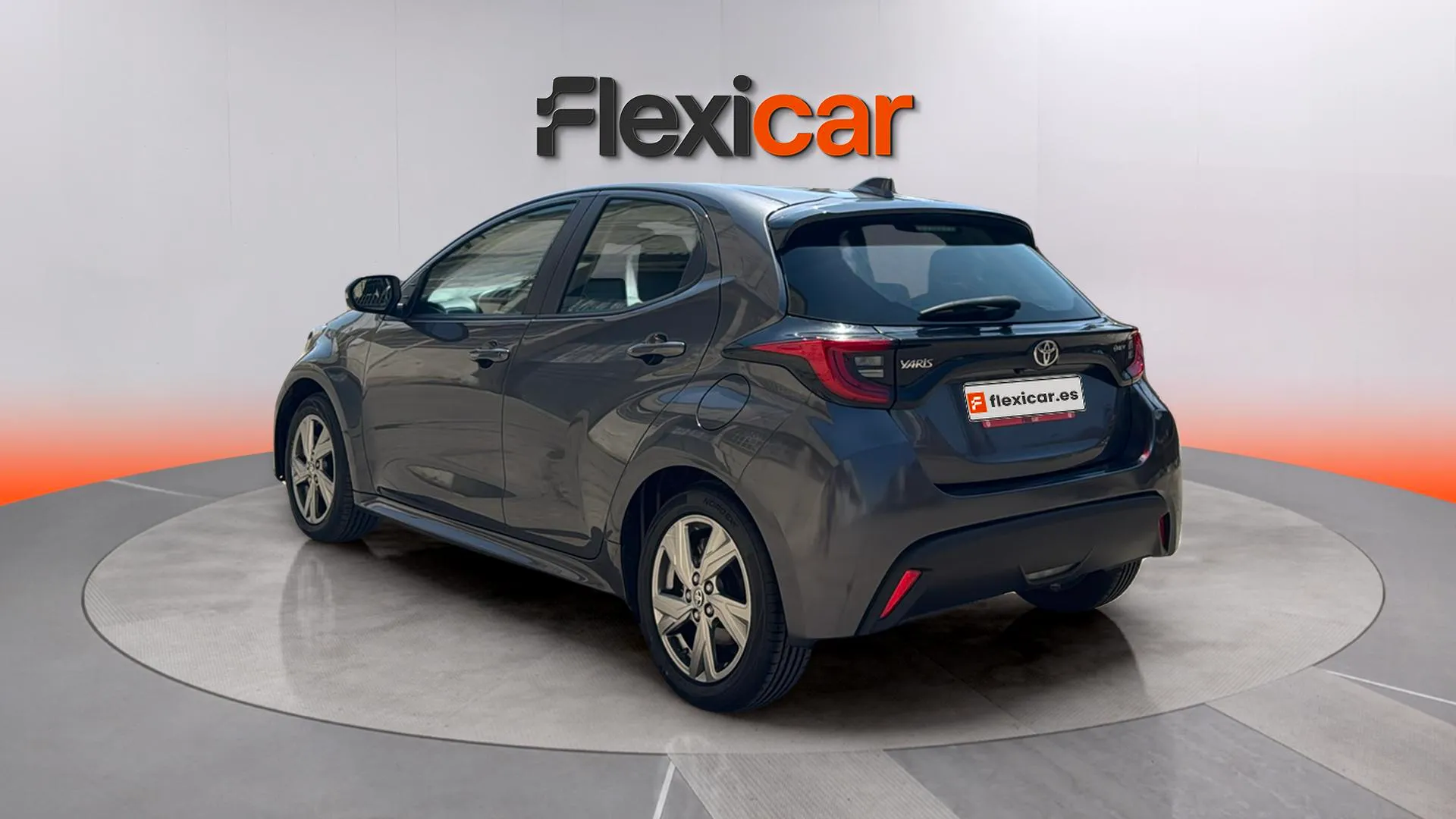 Toyota Yaris 1.5 120H Business Plus - foto 5