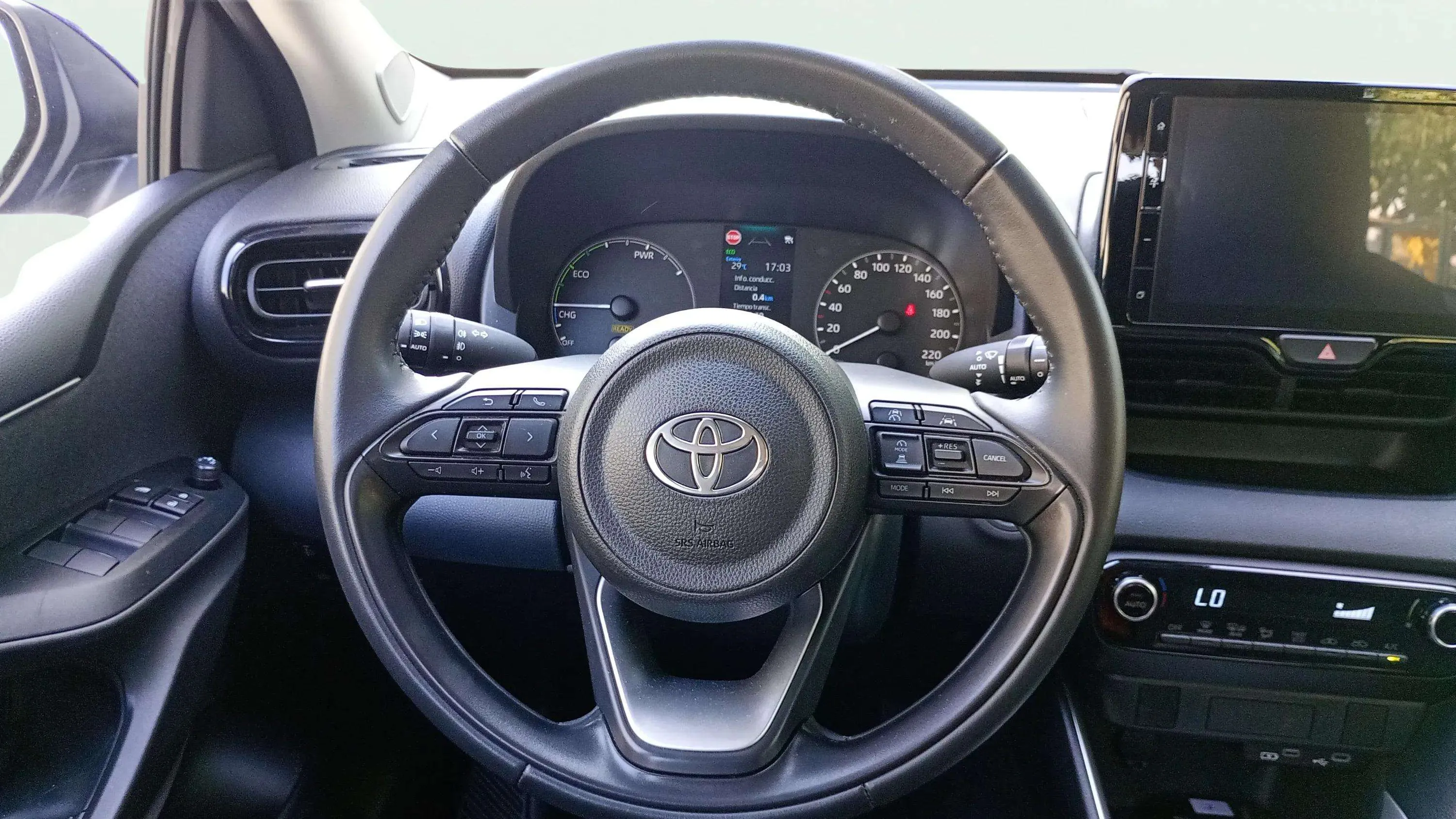 Toyota Yaris 1.5 120H Active Plus - foto 8