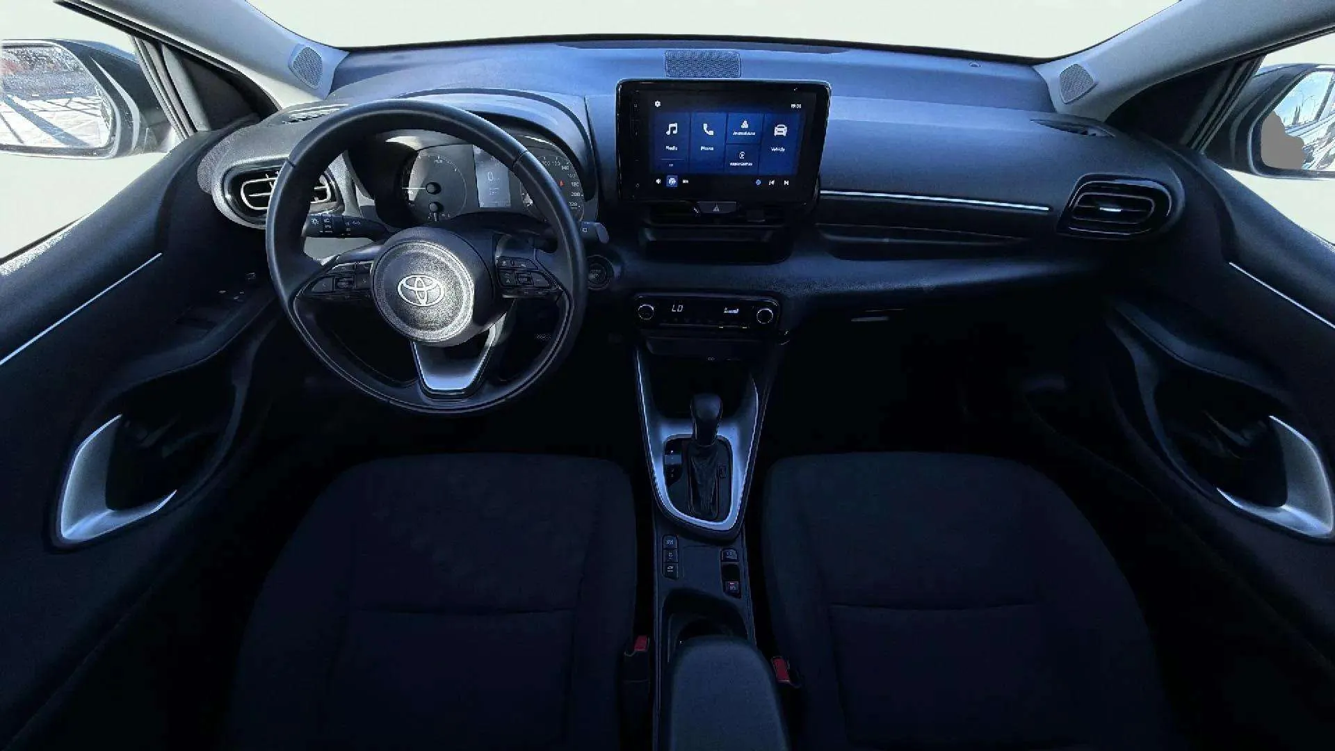 Toyota Yaris 1.5 120H Active Plus - foto 10