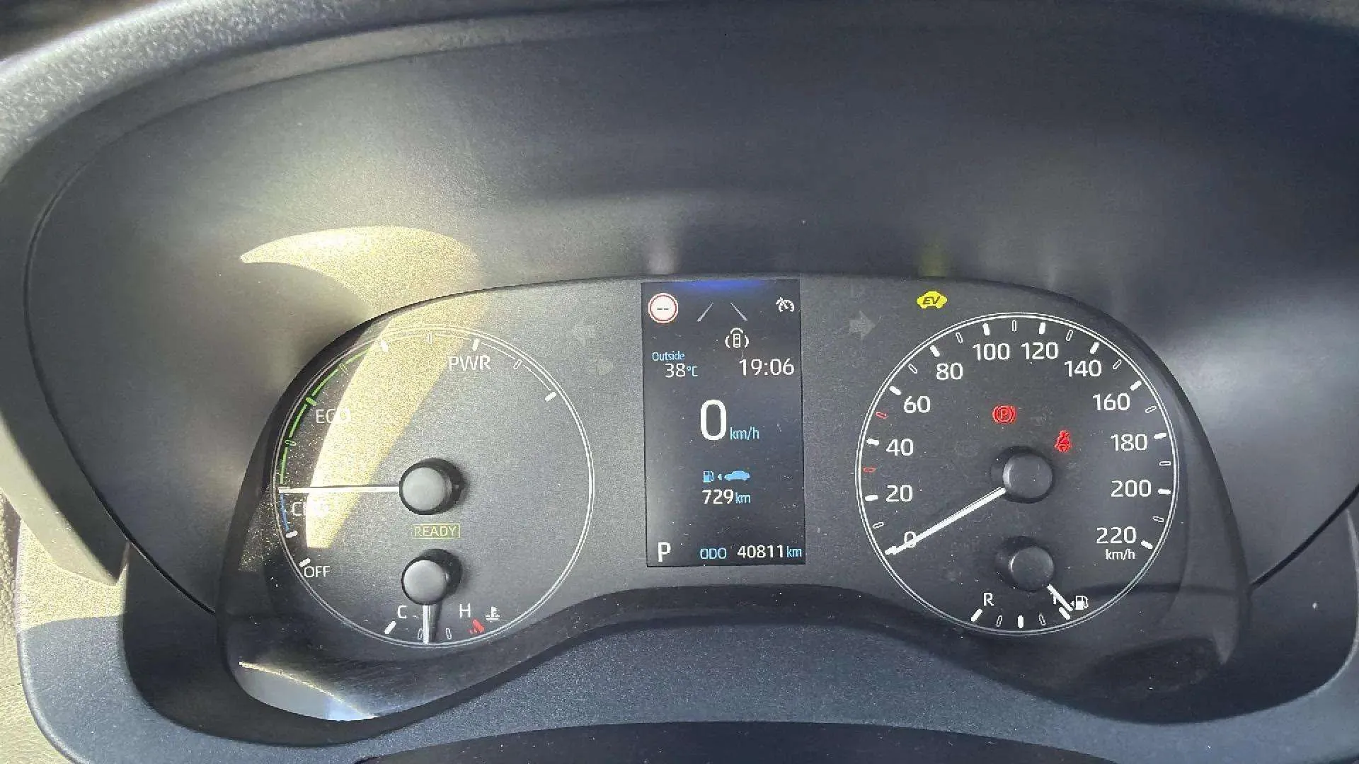 Toyota Yaris 1.5 120H Active Plus - foto 12