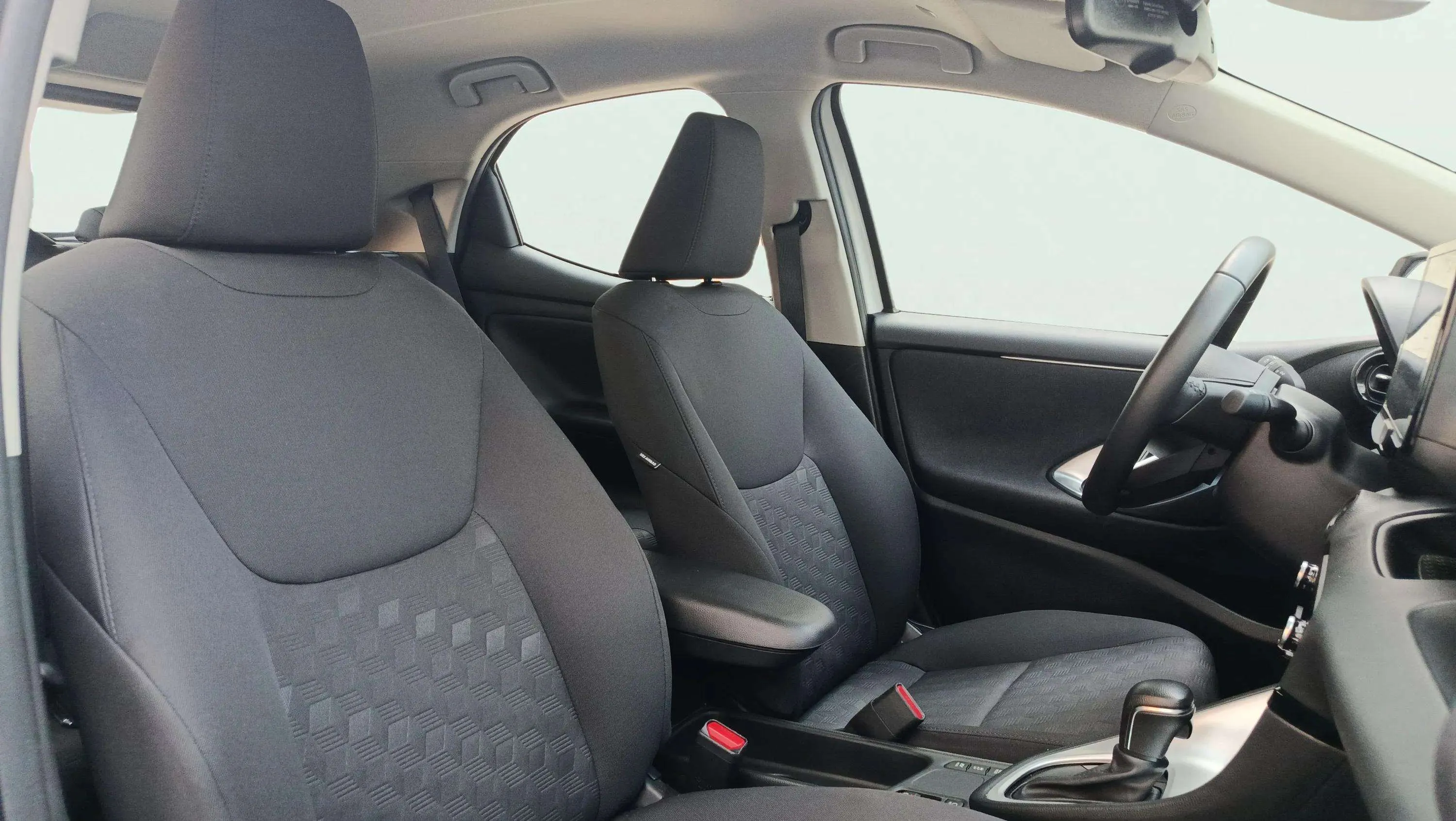 Toyota Yaris 1.5 120H Style - foto 10