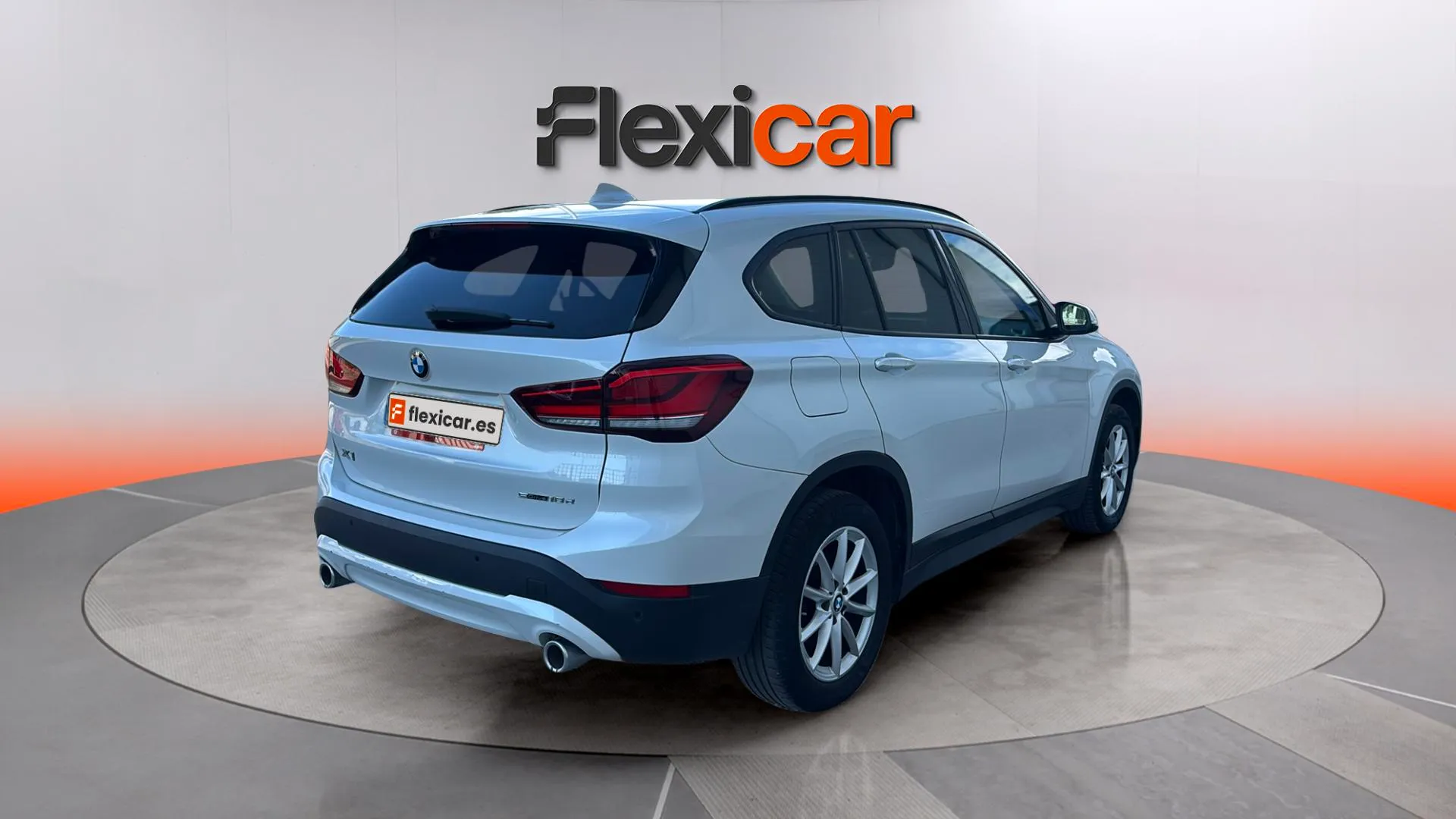 BMW X1 xDrive18dA - foto 7
