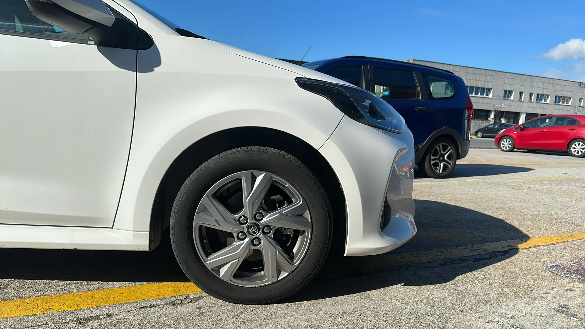 Toyota Yaris 1.5 120H Active Plus - foto 19
