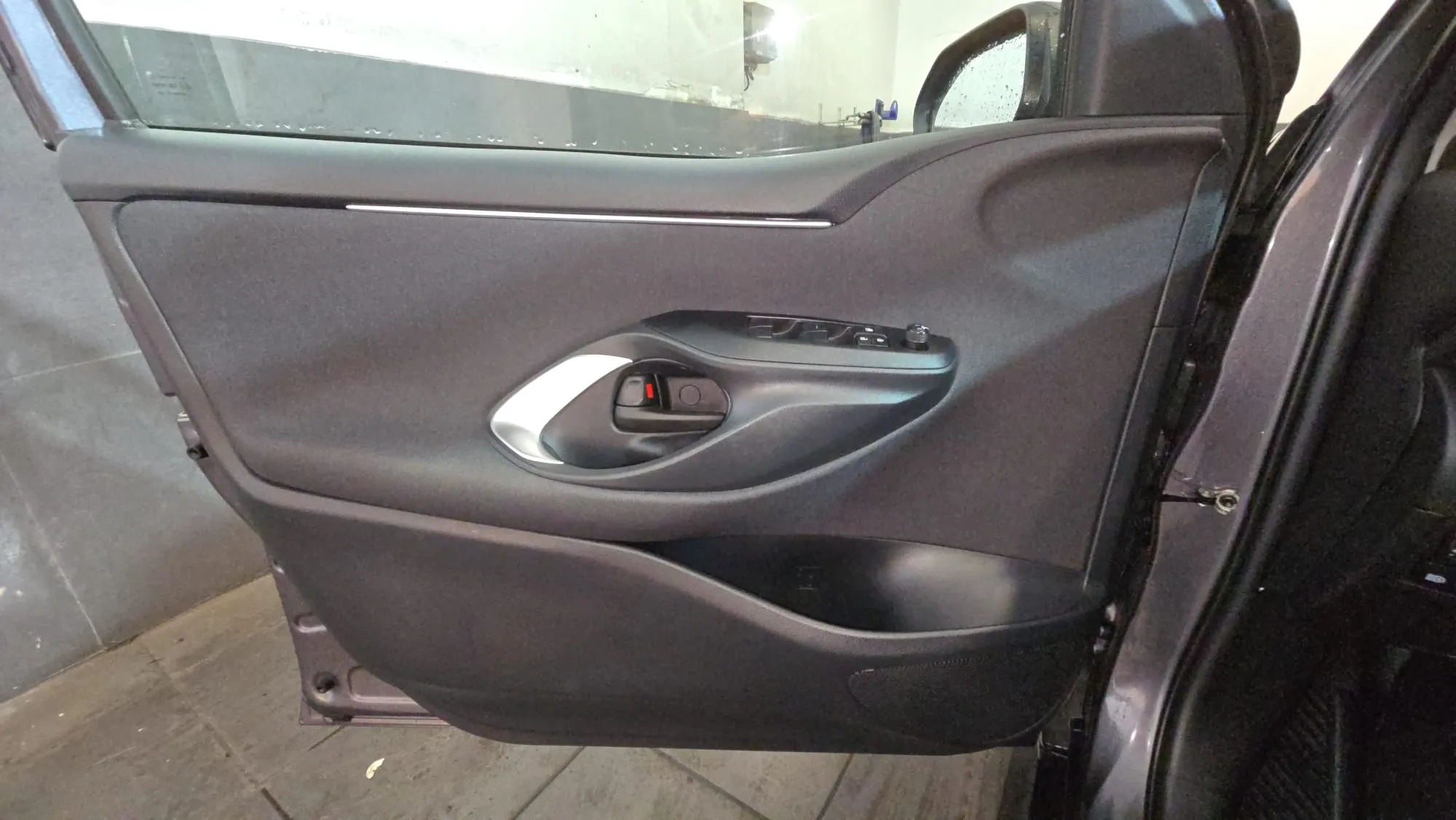 Toyota Yaris 1.5 120H Style - foto 17