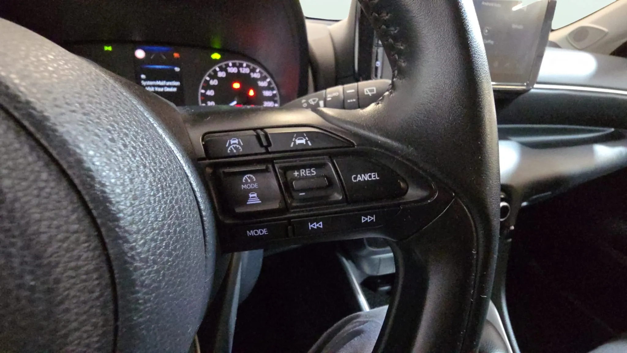 Toyota Yaris 1.5 120H Style - foto 13
