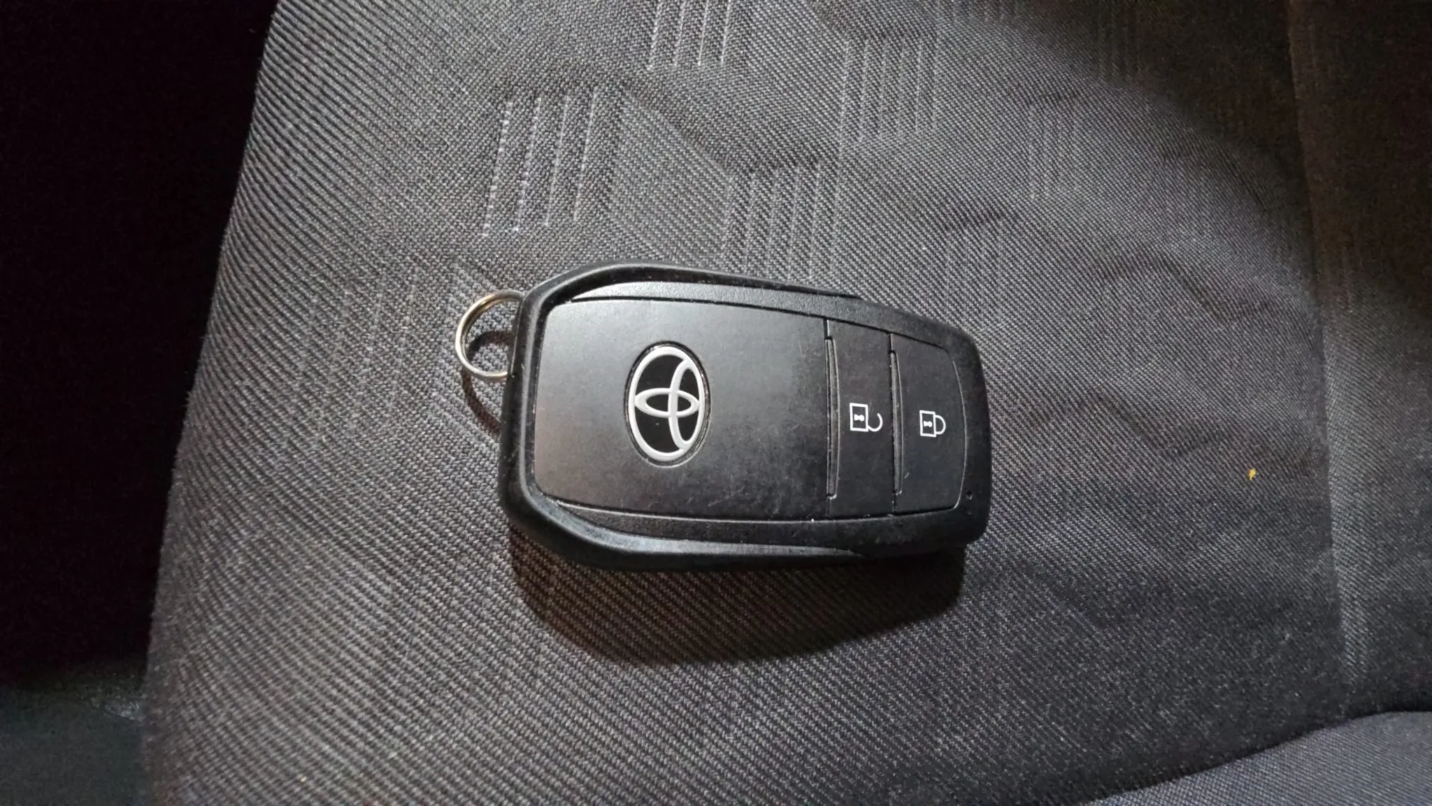 Toyota Yaris 1.5 120H Style - foto 22