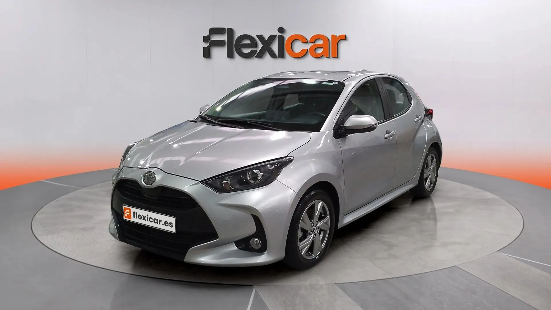 Toyota Yaris 1.5 120H Active Plus - foto 11