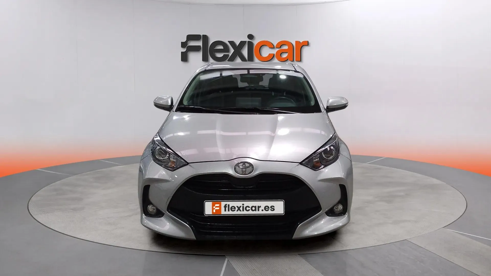 Toyota Yaris 1.5 120H Active Plus - foto 12