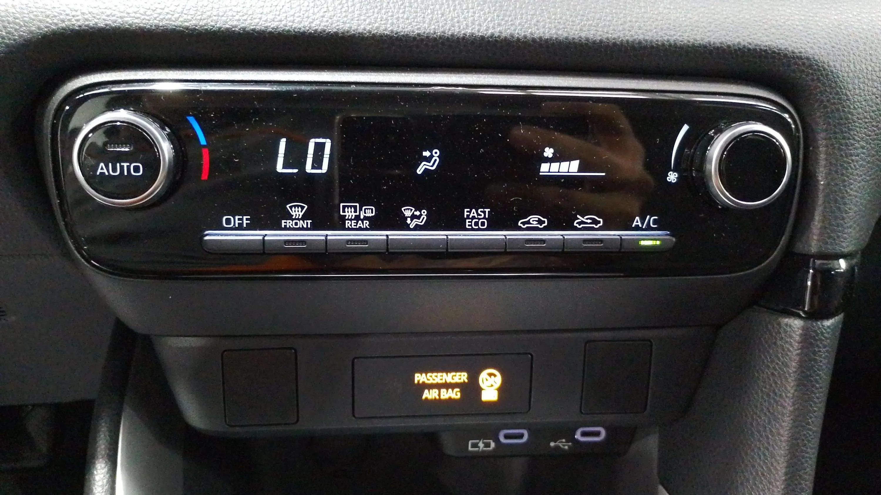 Toyota Yaris 1.5 120H Active Plus - foto 22