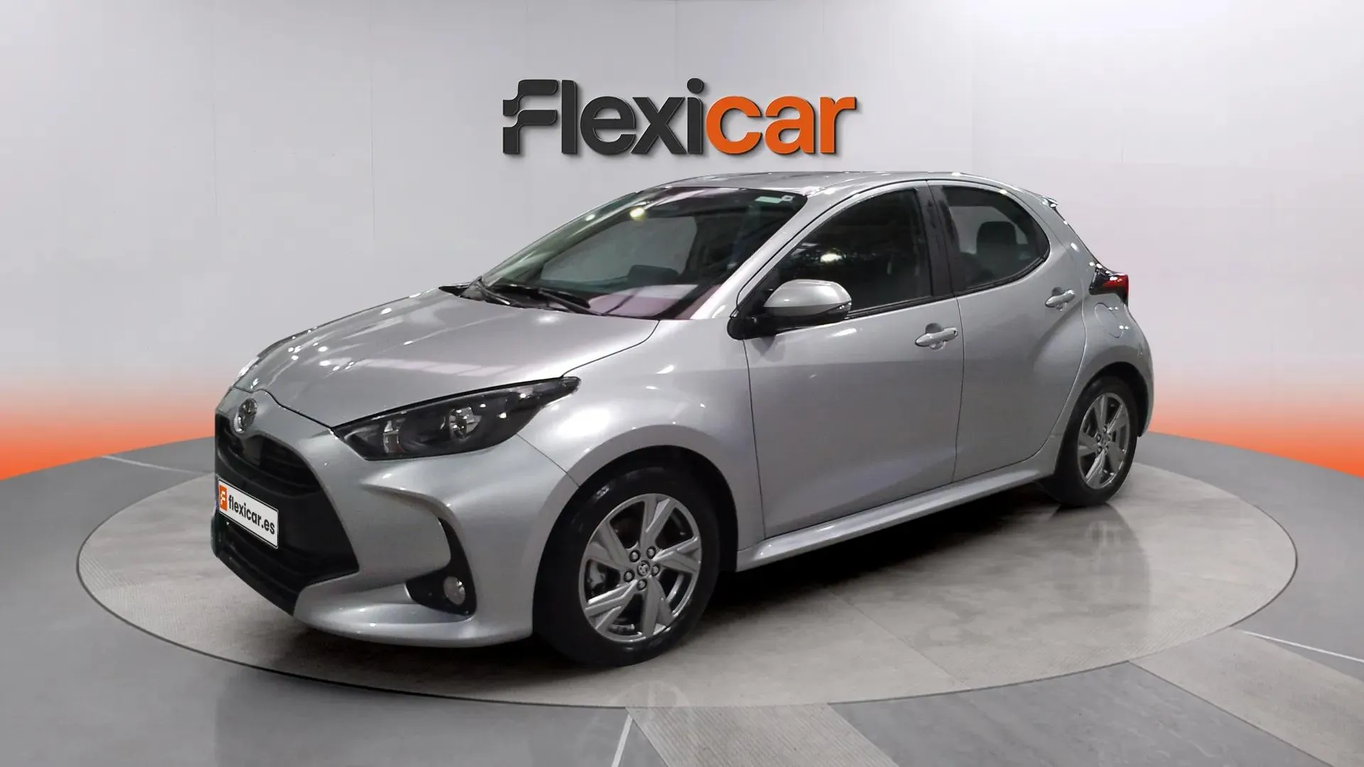 Toyota Yaris 1.5 120H Active Plus - foto 10