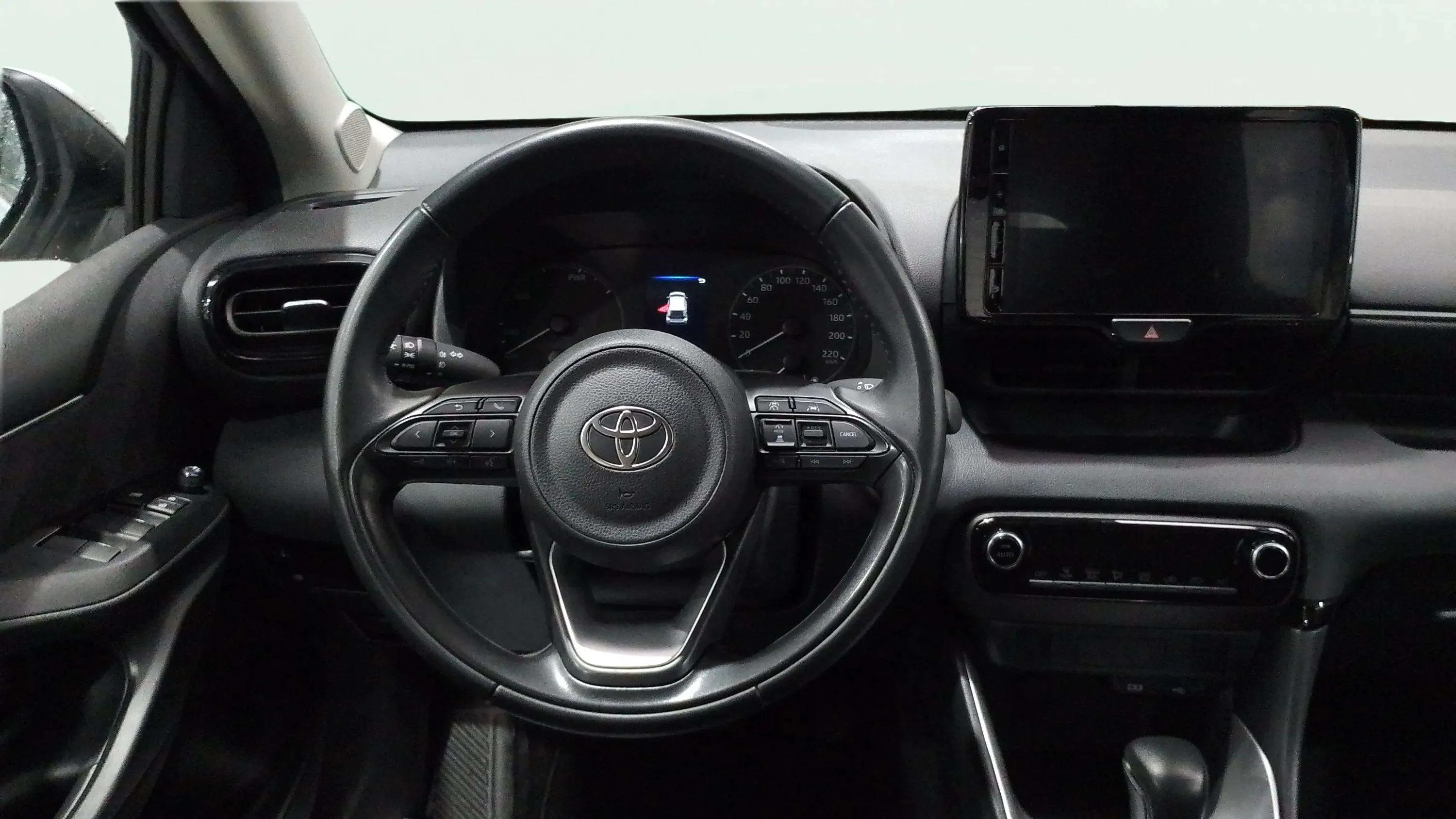 Toyota Yaris 1.5 120H Active Plus - foto 19