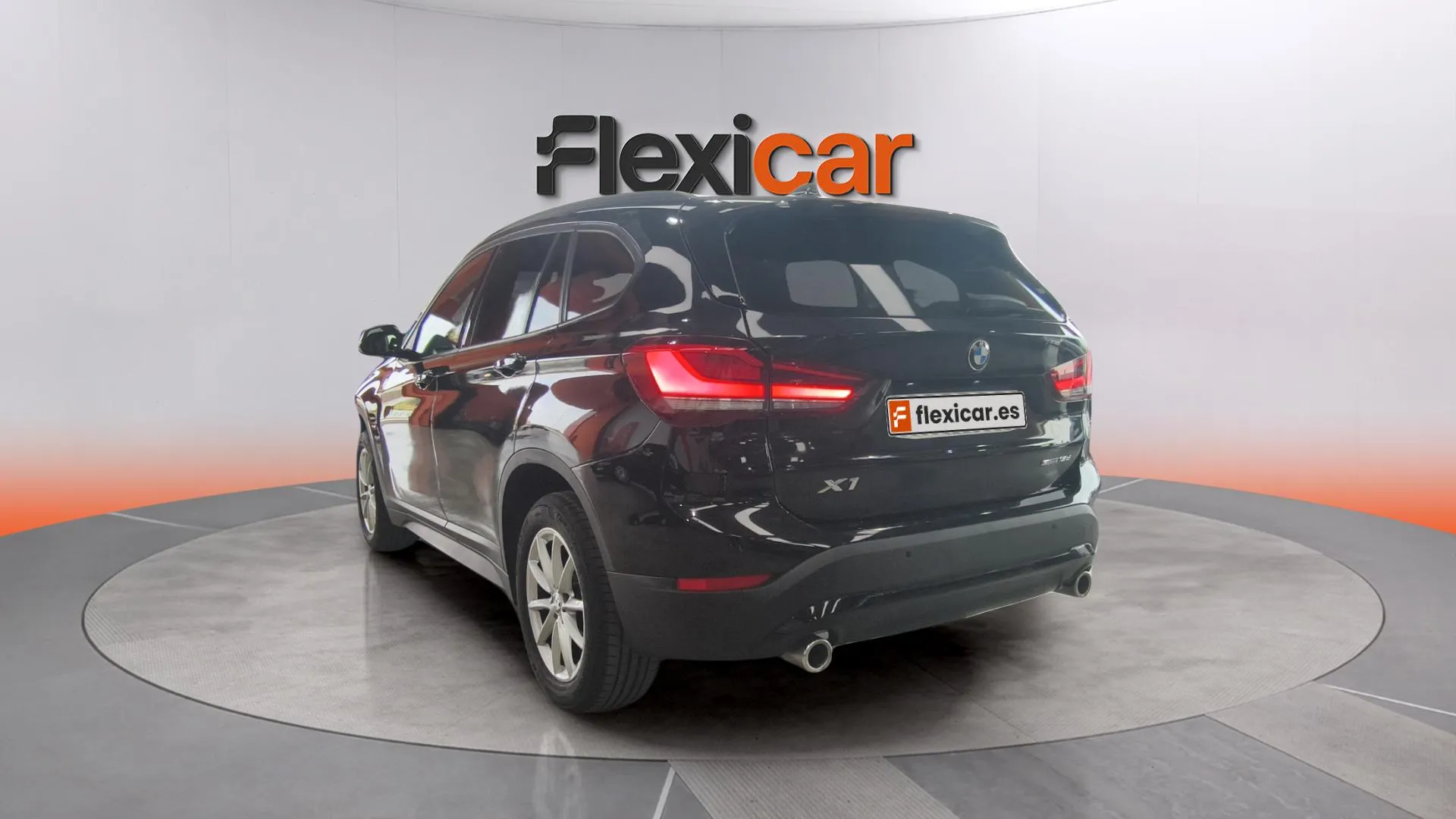 BMW X1 sDrive18d - foto 17