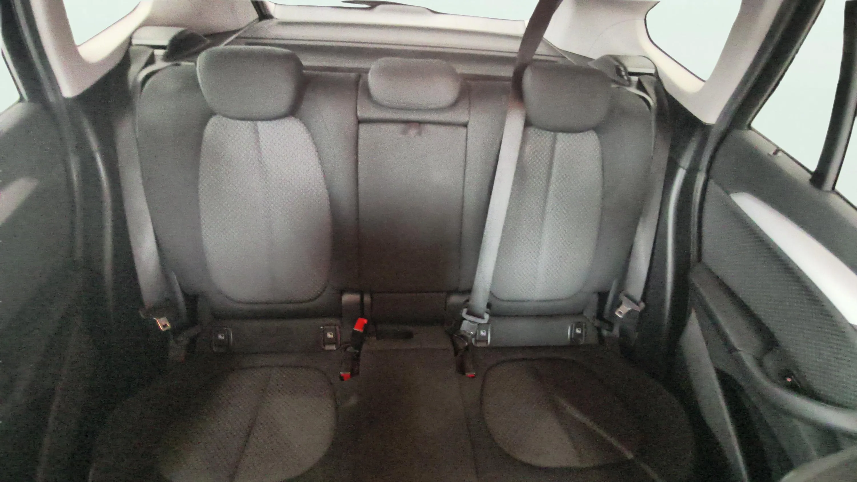 BMW X1 sDrive18d - foto 12