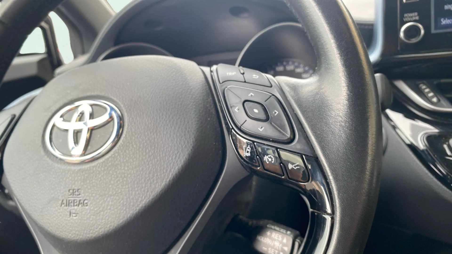 Toyota C-HR 1.8 125H Advance - foto 13